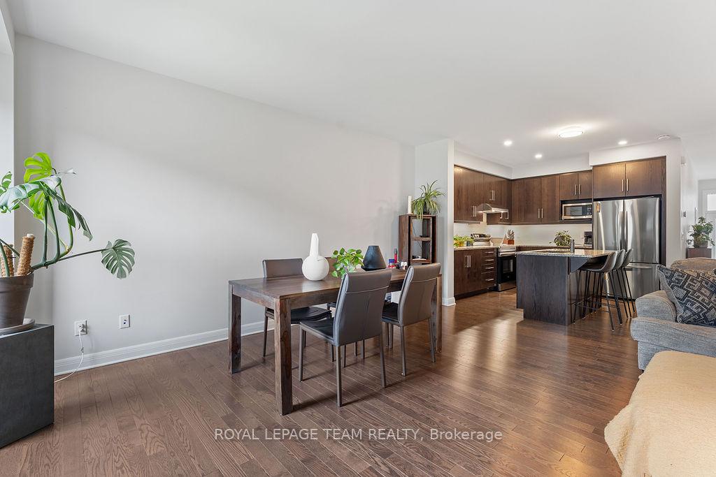Photo 14 of 70 Michael Stoqua Street, Ottawa, CFB Rockcliffe and Area — HOMEH