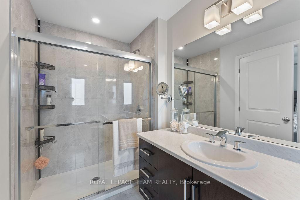 Photo 23 of 70 Michael Stoqua Street, Ottawa, CFB Rockcliffe and Area — HOMEH