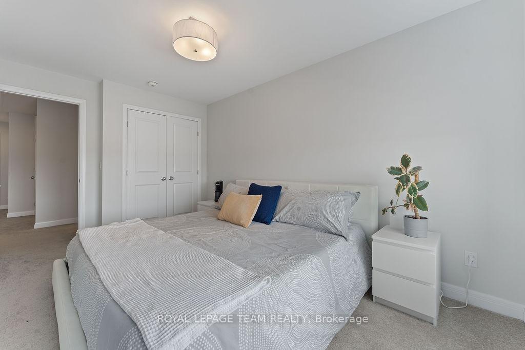 Photo 25 of 70 Michael Stoqua Street, Ottawa, CFB Rockcliffe and Area — HOMEH