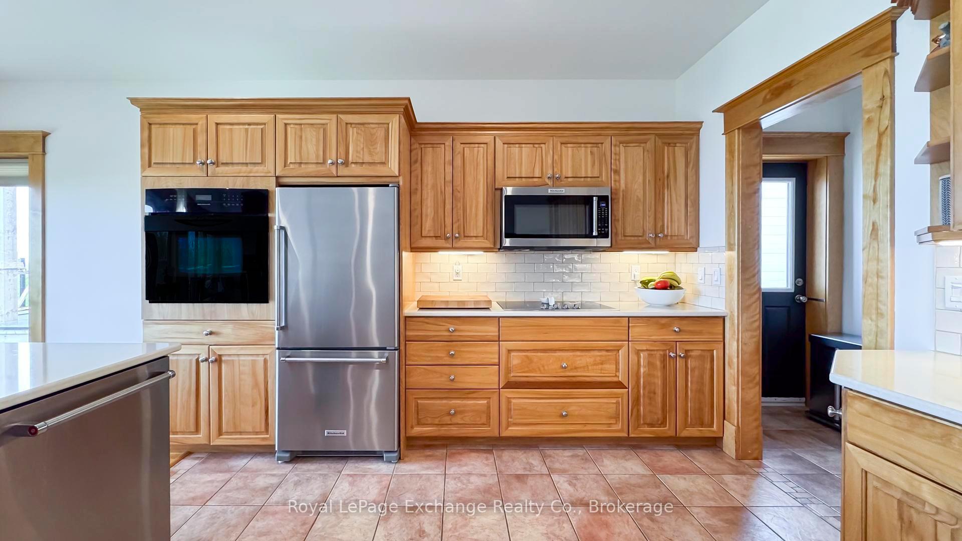 Photo 11 of 554 Huron Terrace, Kincardine — HOMEH