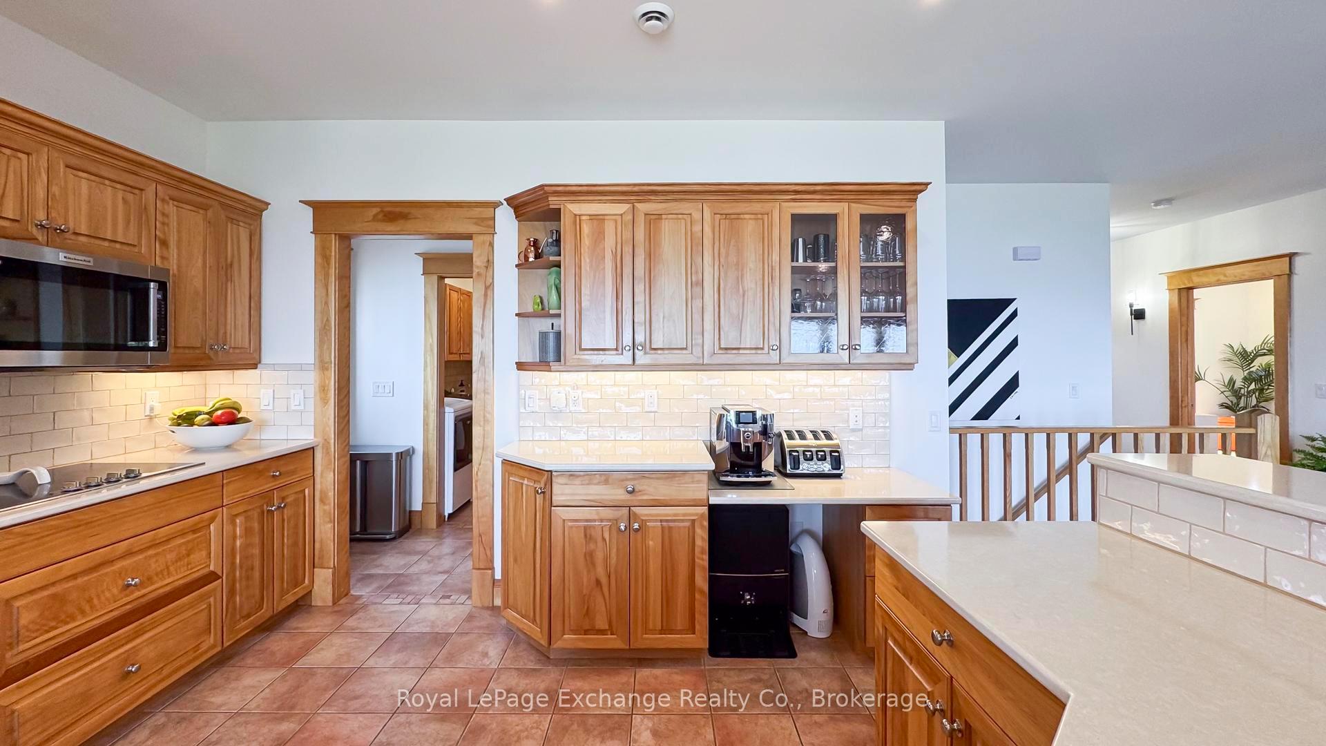 Photo 12 of 554 Huron Terrace, Kincardine — HOMEH