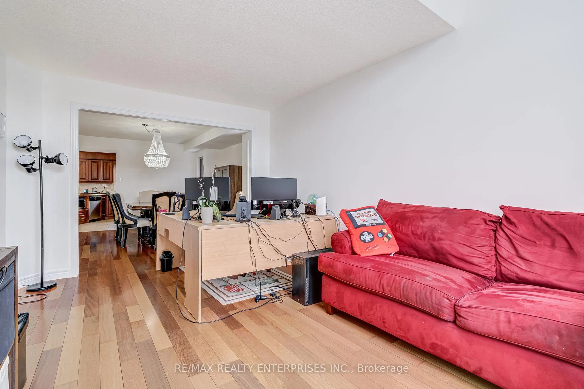 Photo 10 of 177 Southbrook Drive, Hamilton, Binbrook — HOMEH