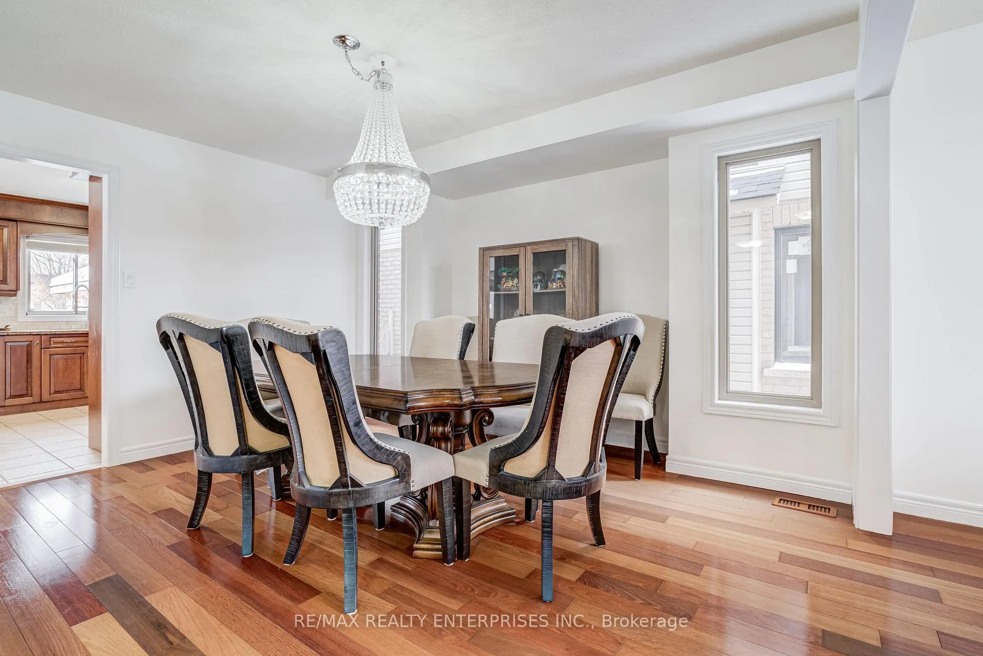 Photo 12 of 177 Southbrook Drive, Hamilton, Binbrook — HOMEH