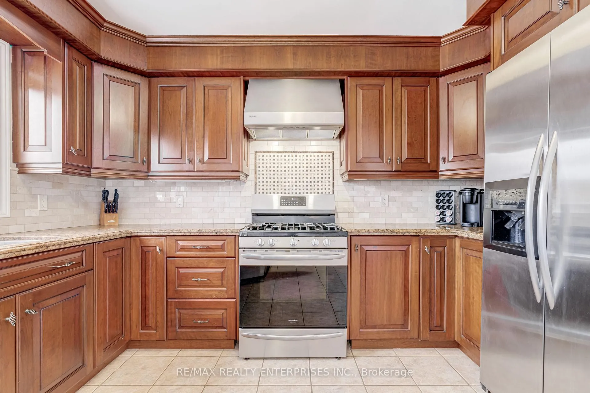 Photo 20 of 177 Southbrook Drive, Hamilton, Binbrook — HOMEH
