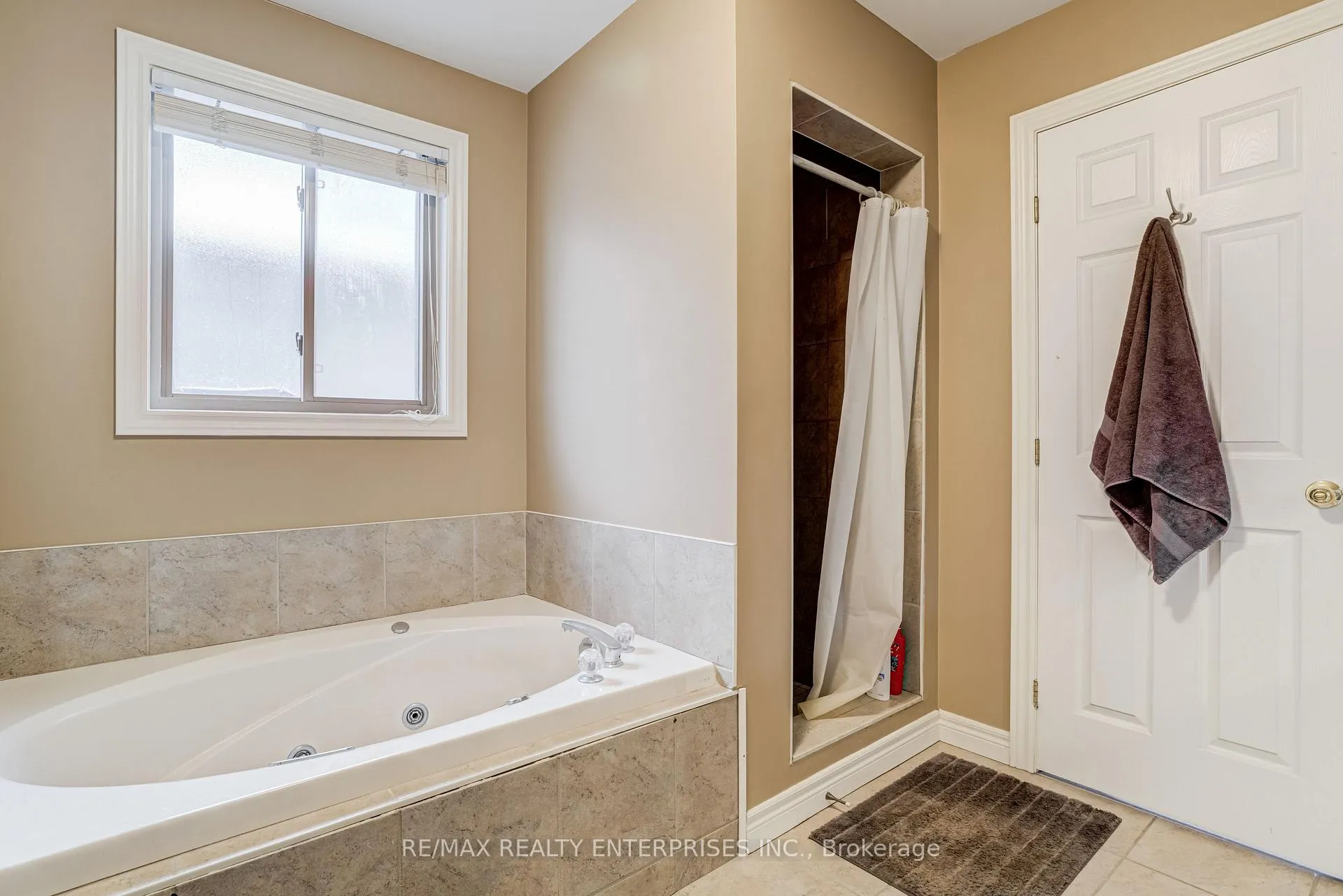 Photo 30 of 177 Southbrook Drive, Hamilton, Binbrook — HOMEH