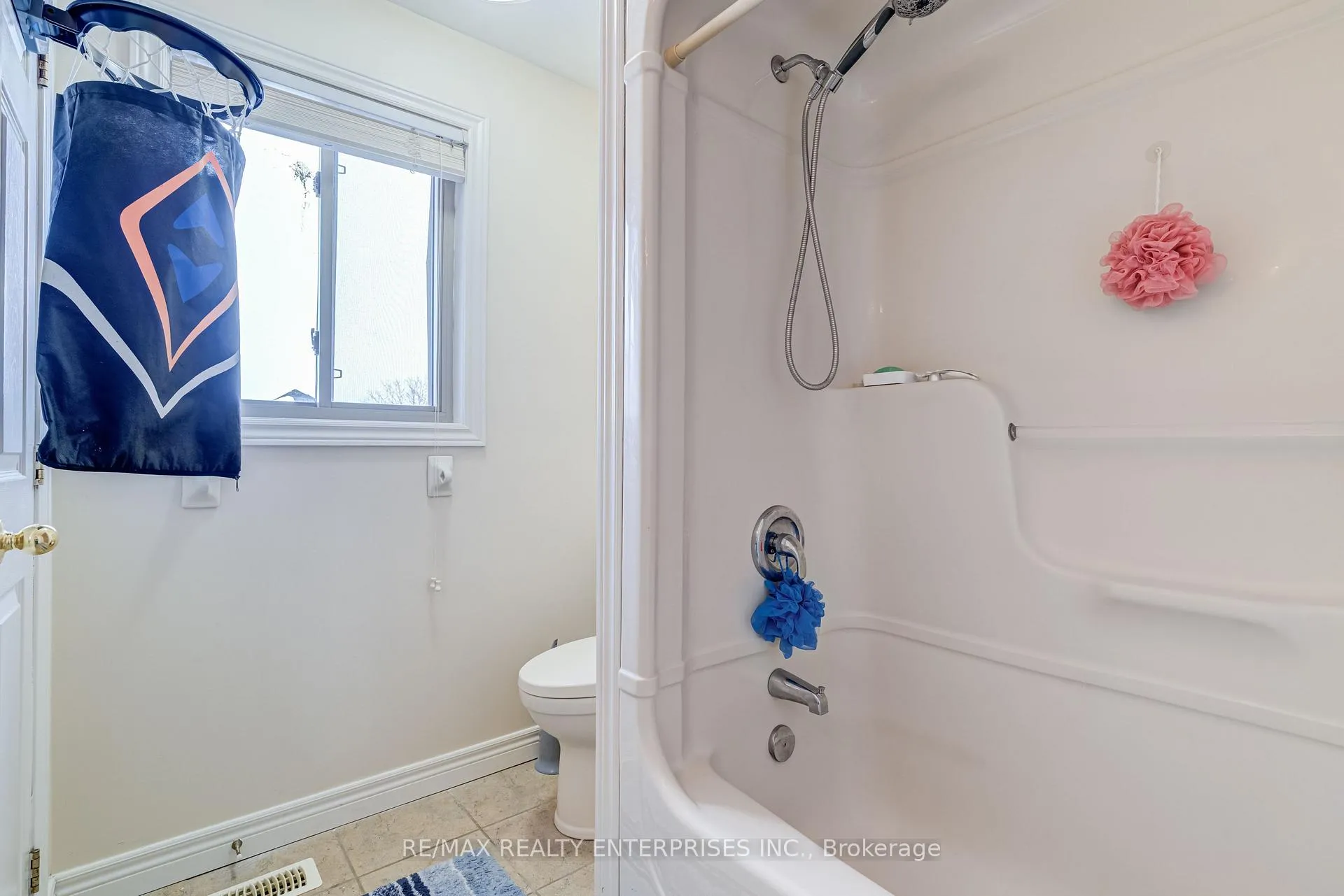 Photo 41 of 177 Southbrook Drive, Hamilton, Binbrook — HOMEH