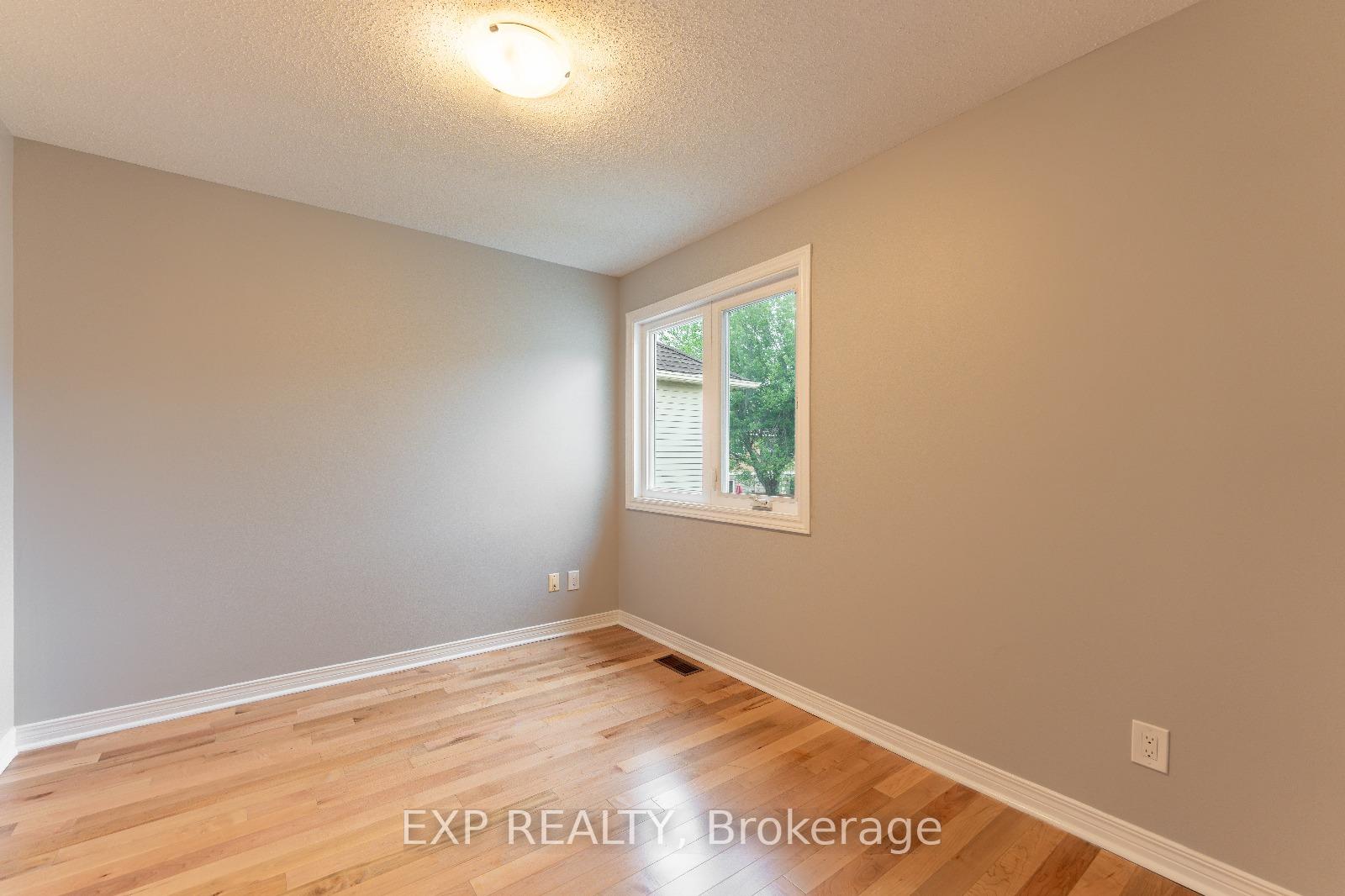 Photo 19 of 1642 Blohm Drive, Ottawa, Hunt Club Park — HOMEH