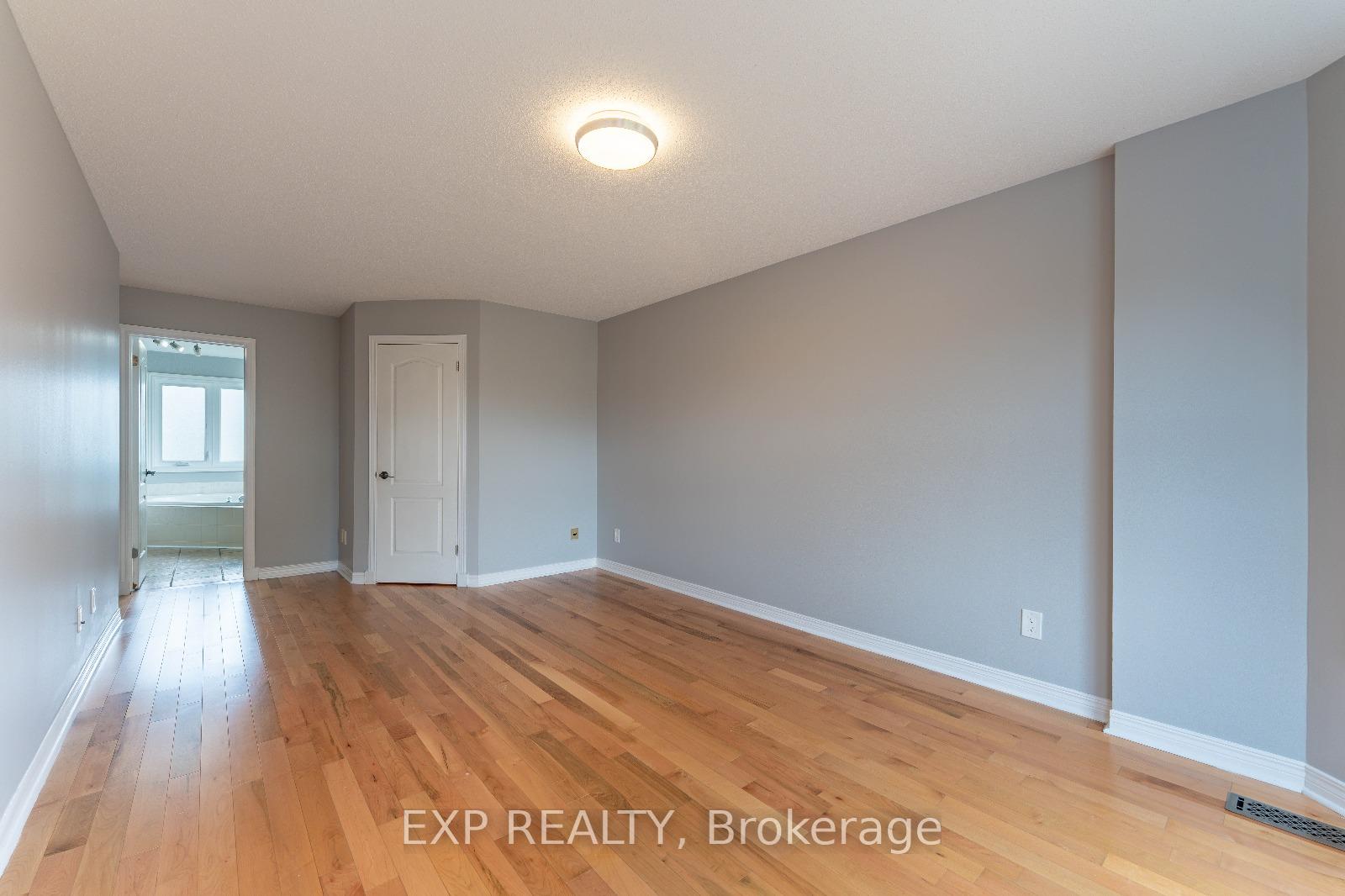 Photo 32 of 1642 Blohm Drive, Ottawa, Hunt Club Park — HOMEH