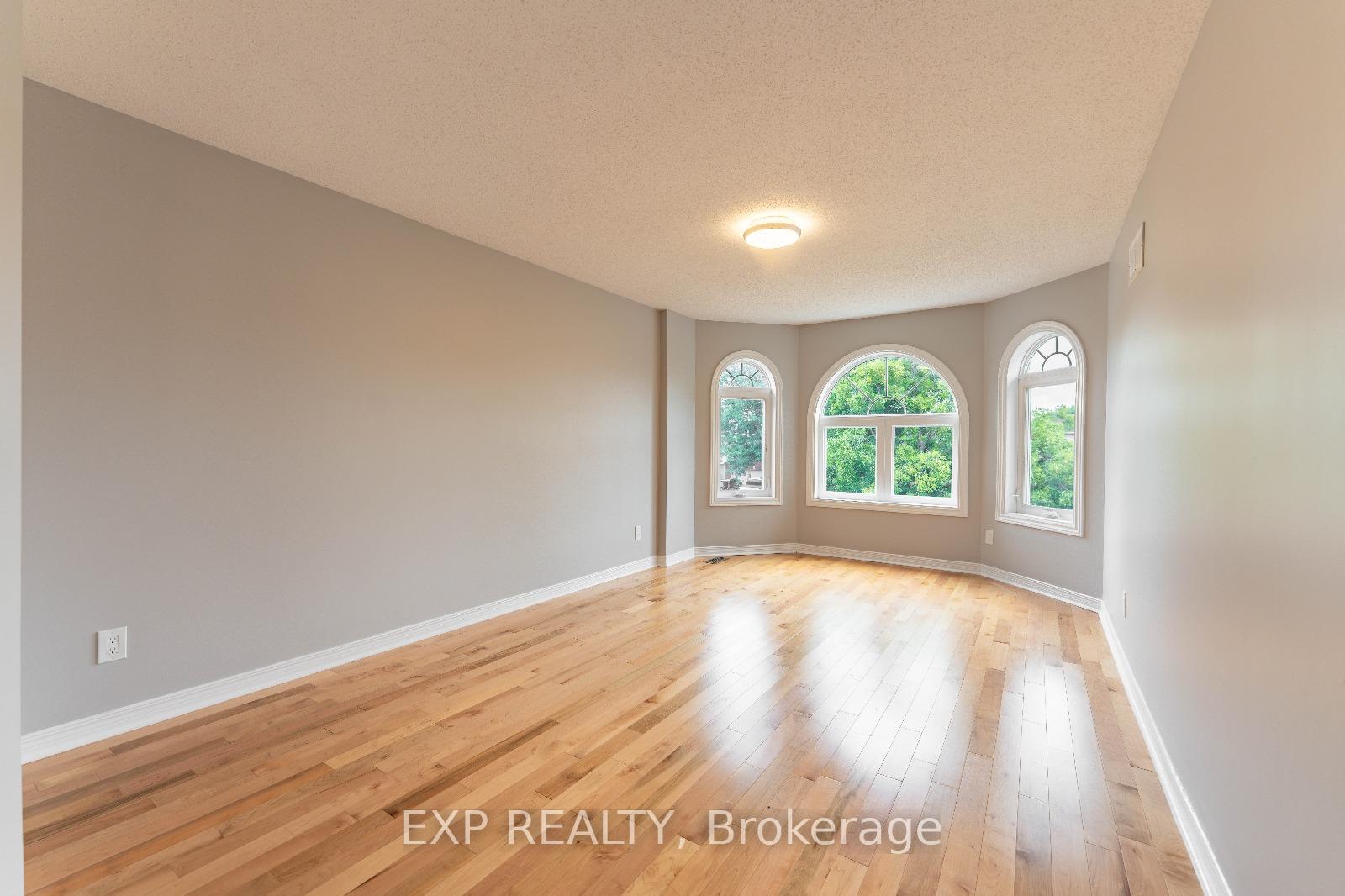 Photo 34 of 1642 Blohm Drive, Ottawa, Hunt Club Park — HOMEH