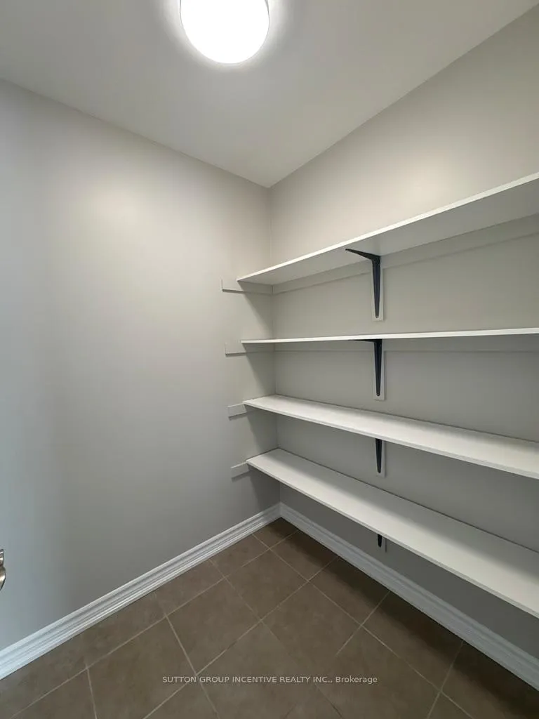 Photo 5 of Unit B, 1803 River Road, Wasaga Beach — HOMEH