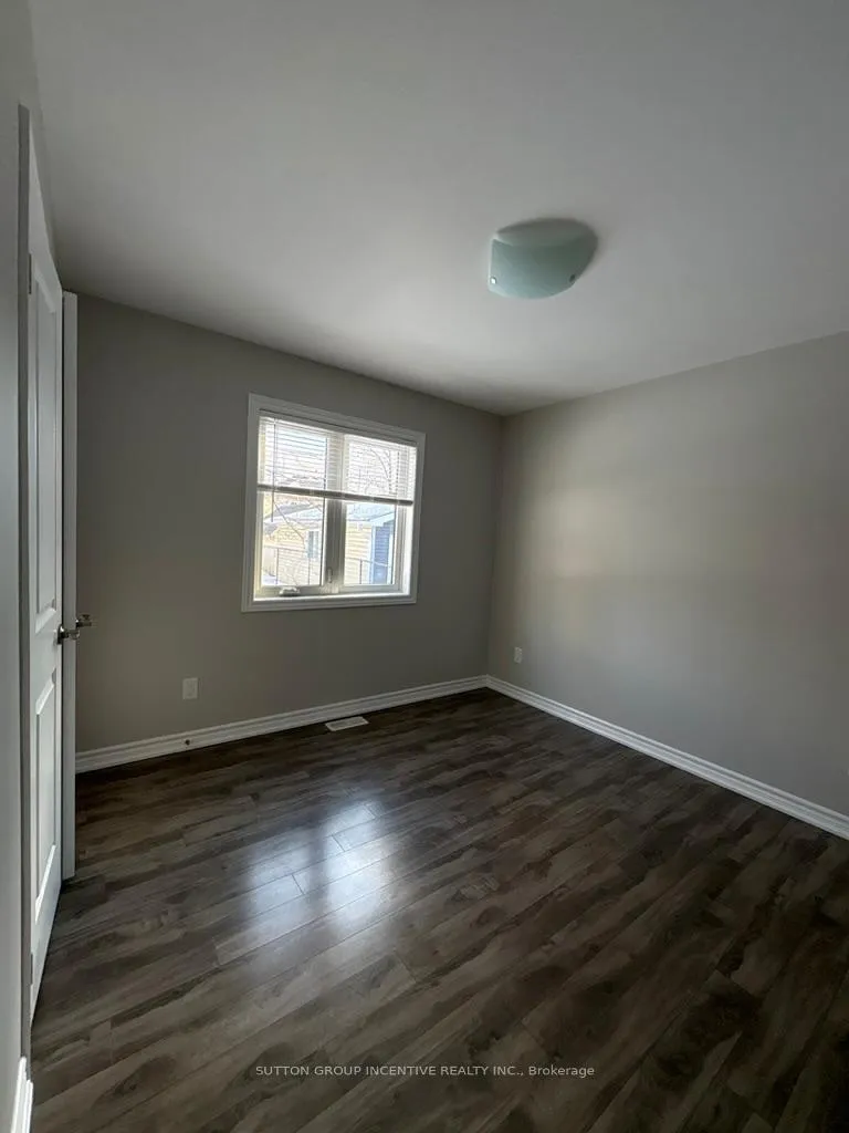 Photo 8 of Unit B, 1803 River Road, Wasaga Beach — HOMEH