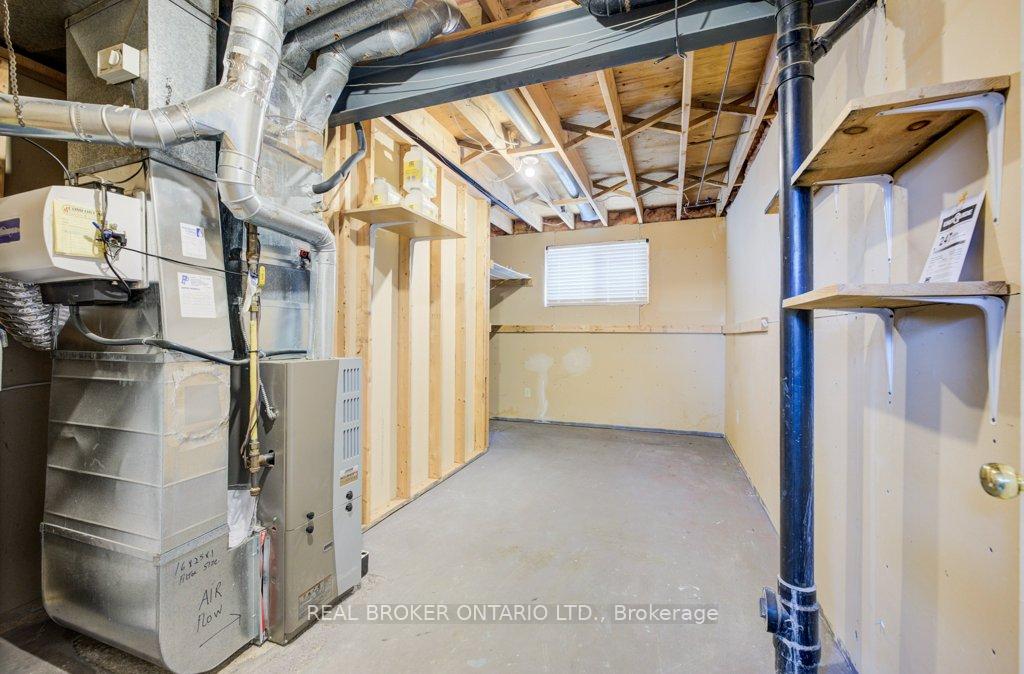Photo 4 of 7 Folkstone Crescent, Kitchener — HOMEH