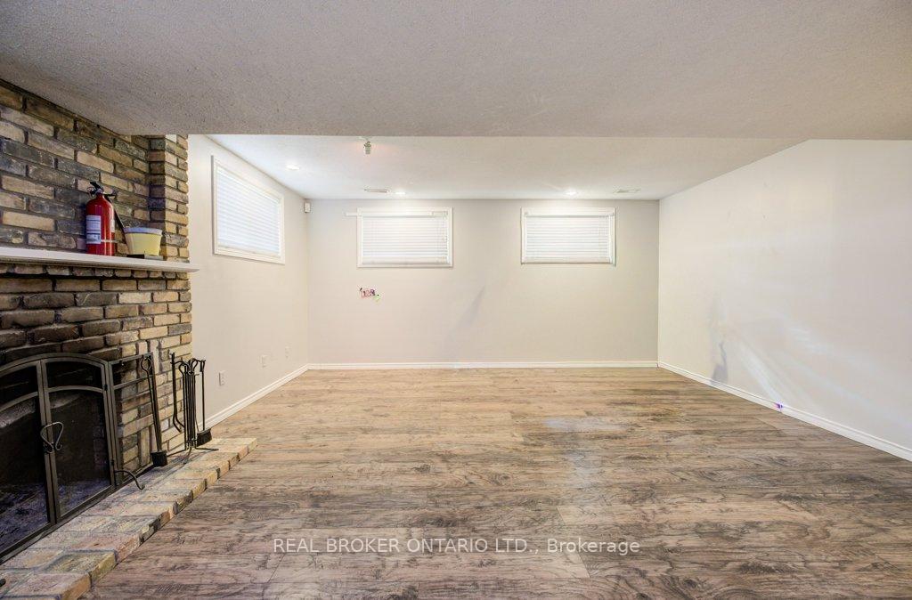 Photo 8 of 7 Folkstone Crescent, Kitchener — HOMEH