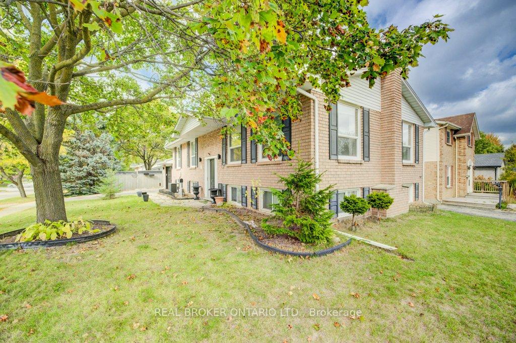 Photo 21 of 7 Folkstone Crescent, Kitchener — HOMEH