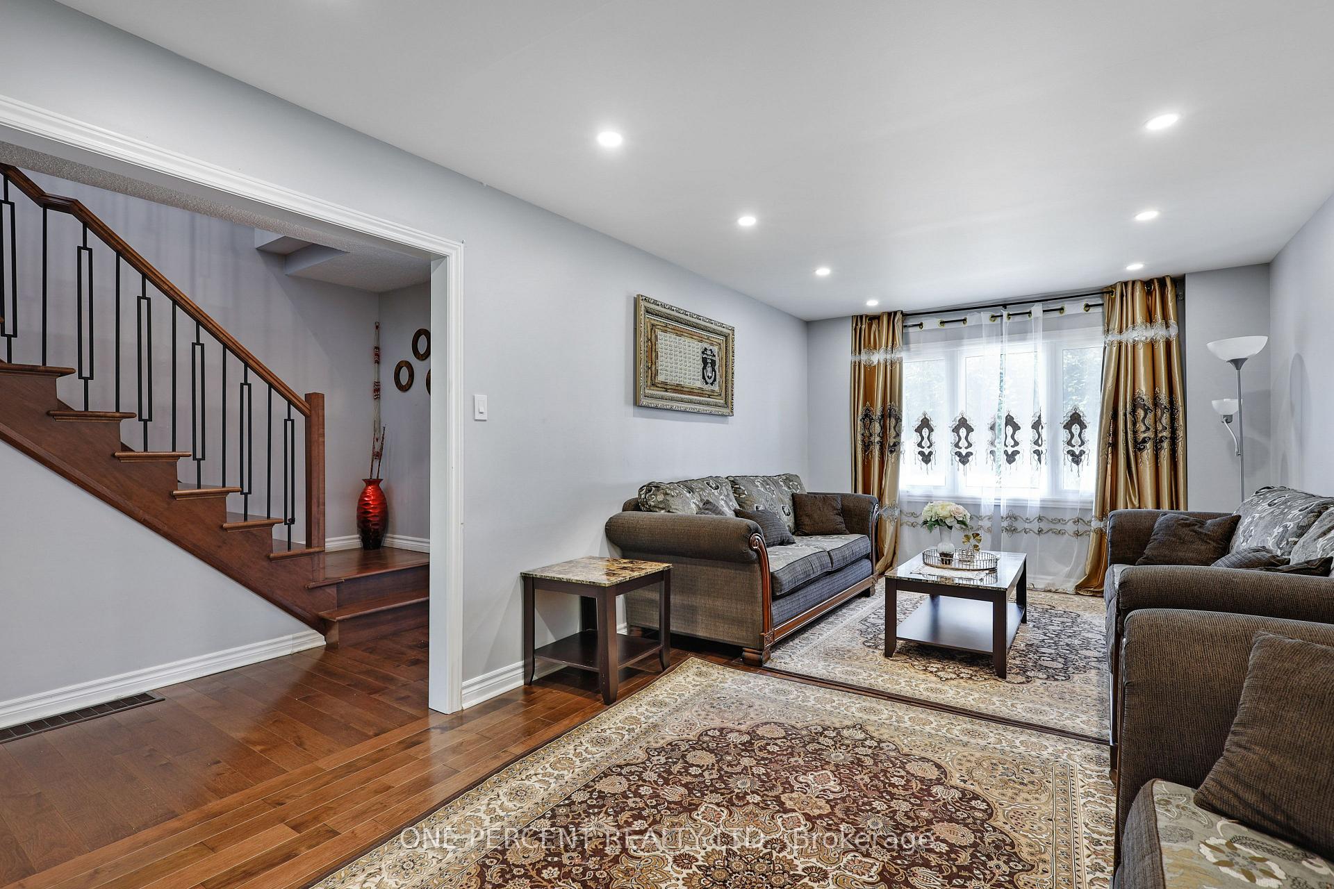 Photo 8 of 906 Cahill Drive W, Ottawa, Hunt Club — HOMEH