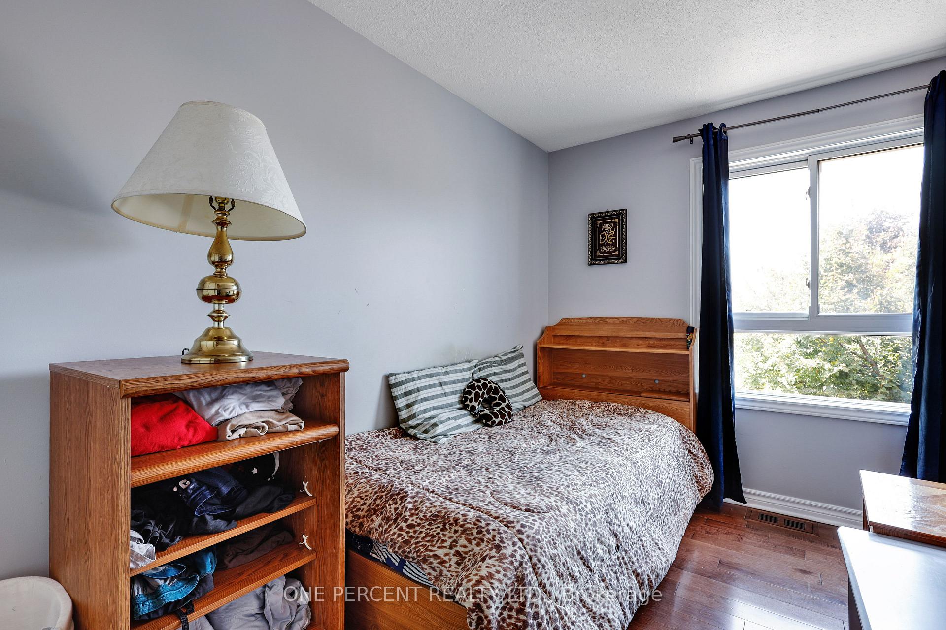 Photo 22 of 906 Cahill Drive W, Ottawa, Hunt Club — HOMEH