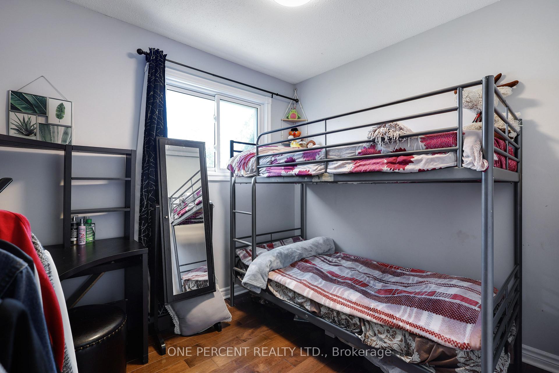 Photo 24 of 906 Cahill Drive W, Ottawa, Hunt Club — HOMEH
