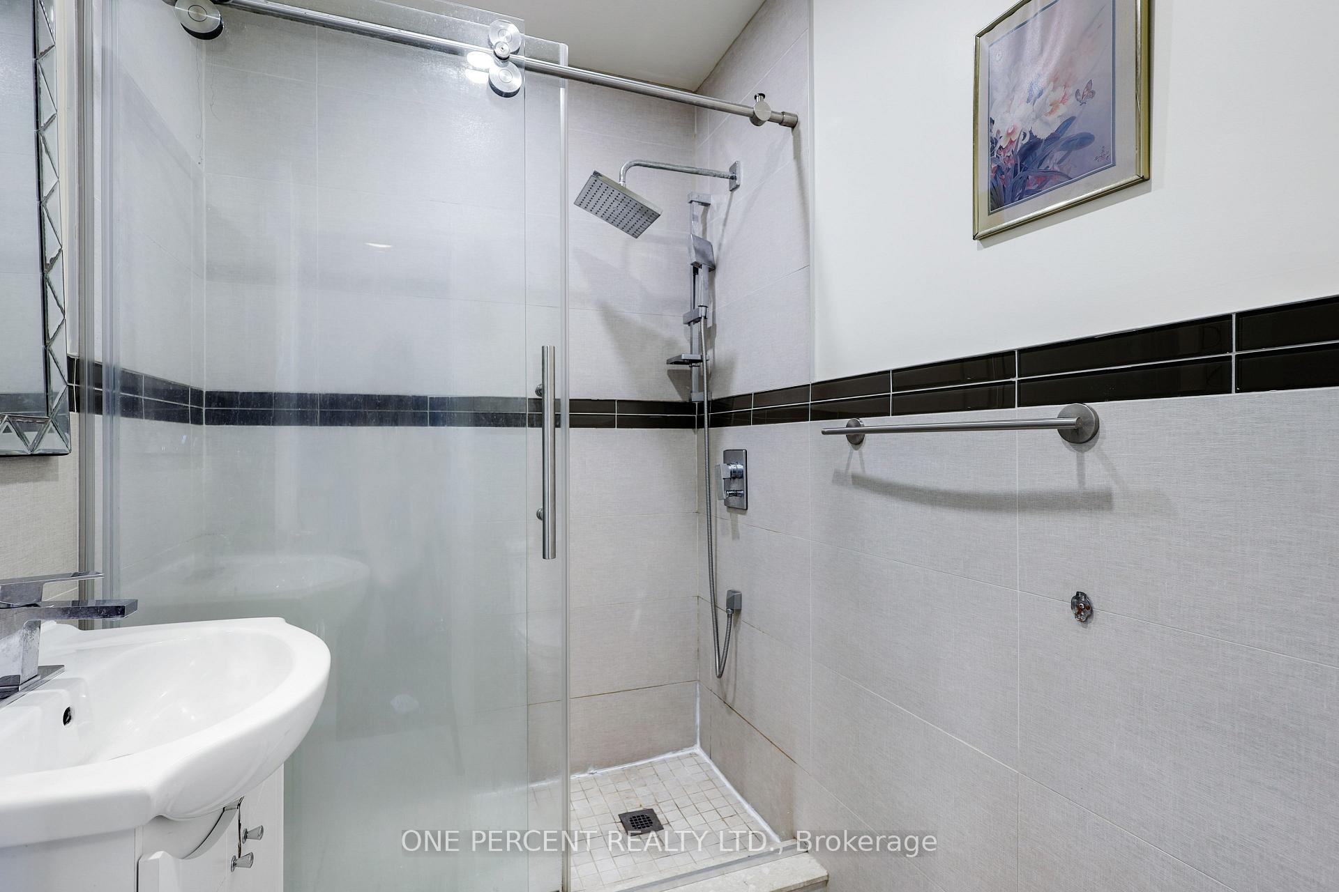 Photo 25 of 906 Cahill Drive W, Ottawa, Hunt Club — HOMEH