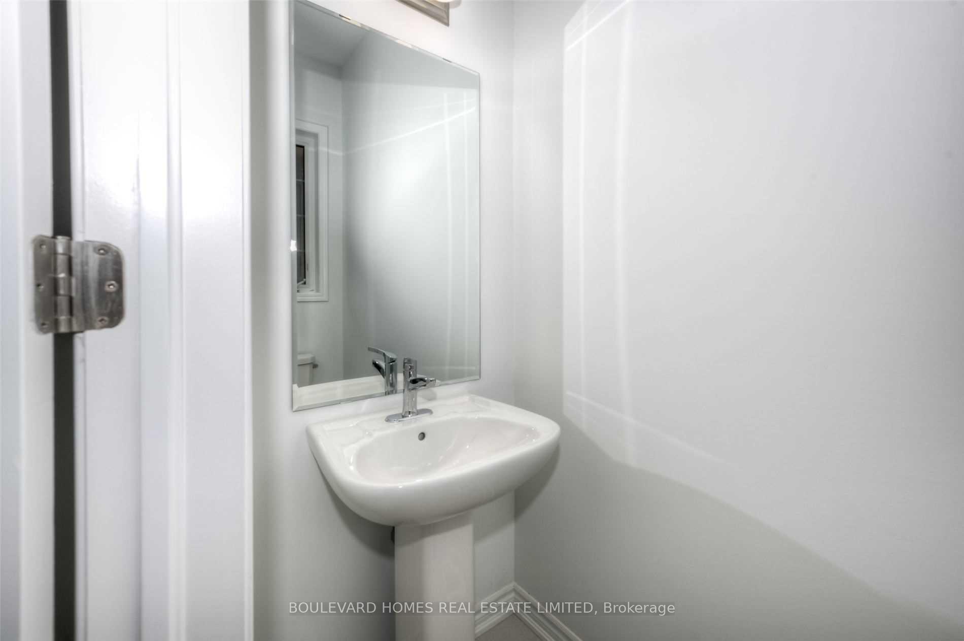 Photo 3 of 59 Routley Street, Kitchener — HOMEH