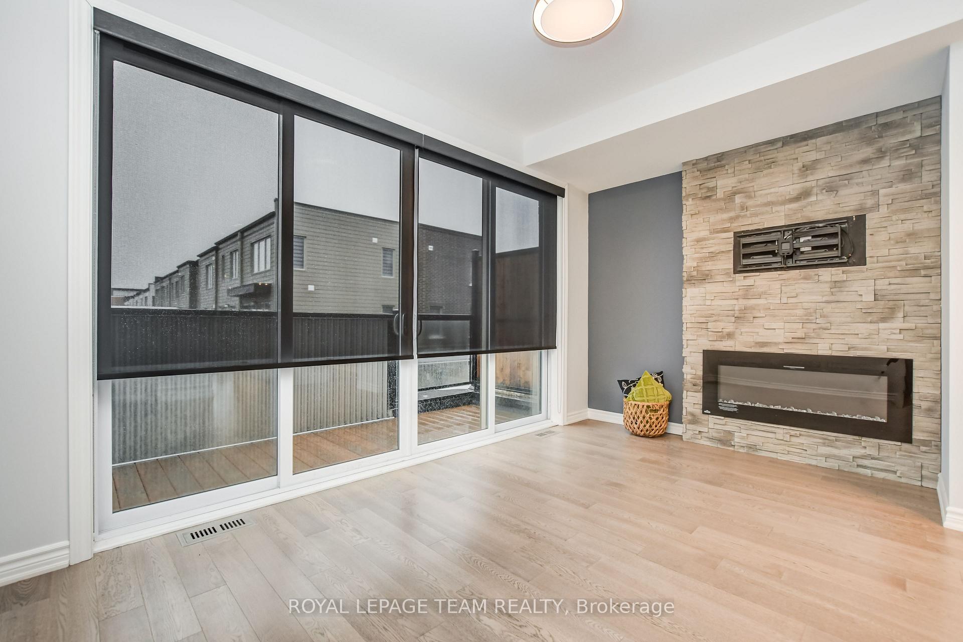 Photo 3 of 1450 Hemlock Road, Ottawa, CFB Rockcliffe and Area — HOMEH