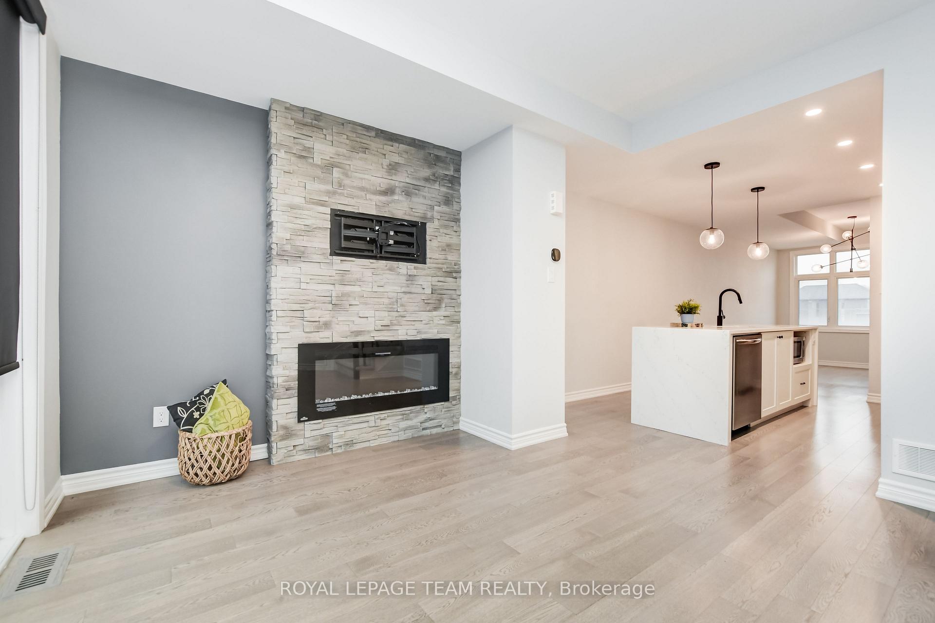 Photo 6 of 1450 Hemlock Road, Ottawa, CFB Rockcliffe and Area — HOMEH