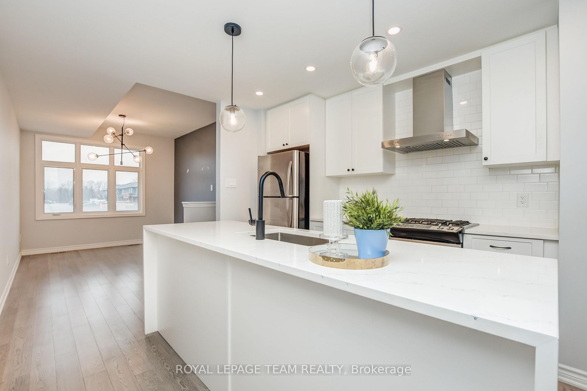 Photo 13 of 1450 Hemlock Road, Ottawa, CFB Rockcliffe and Area — HOMEH