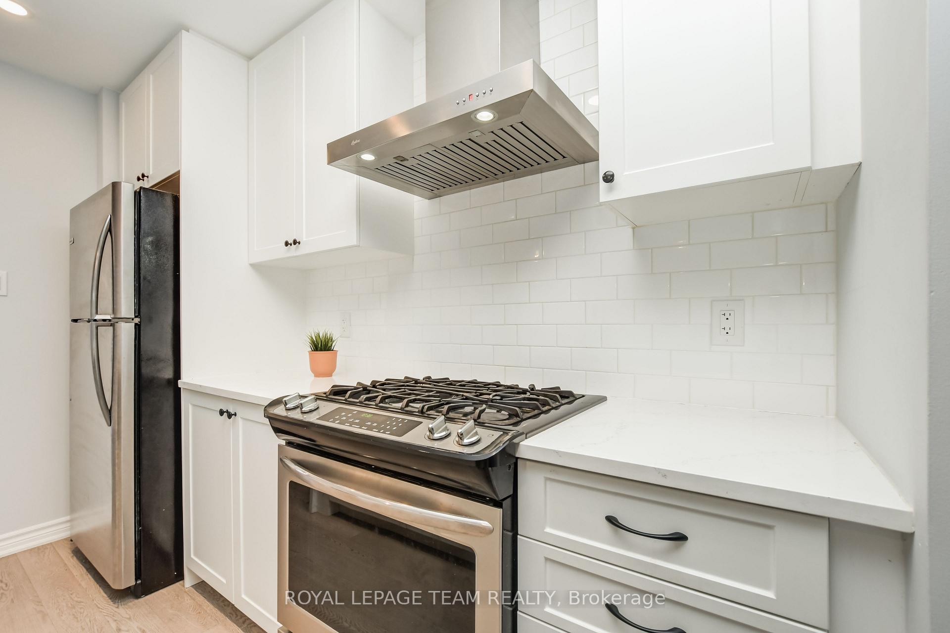 Photo 16 of 1450 Hemlock Road, Ottawa, CFB Rockcliffe and Area — HOMEH