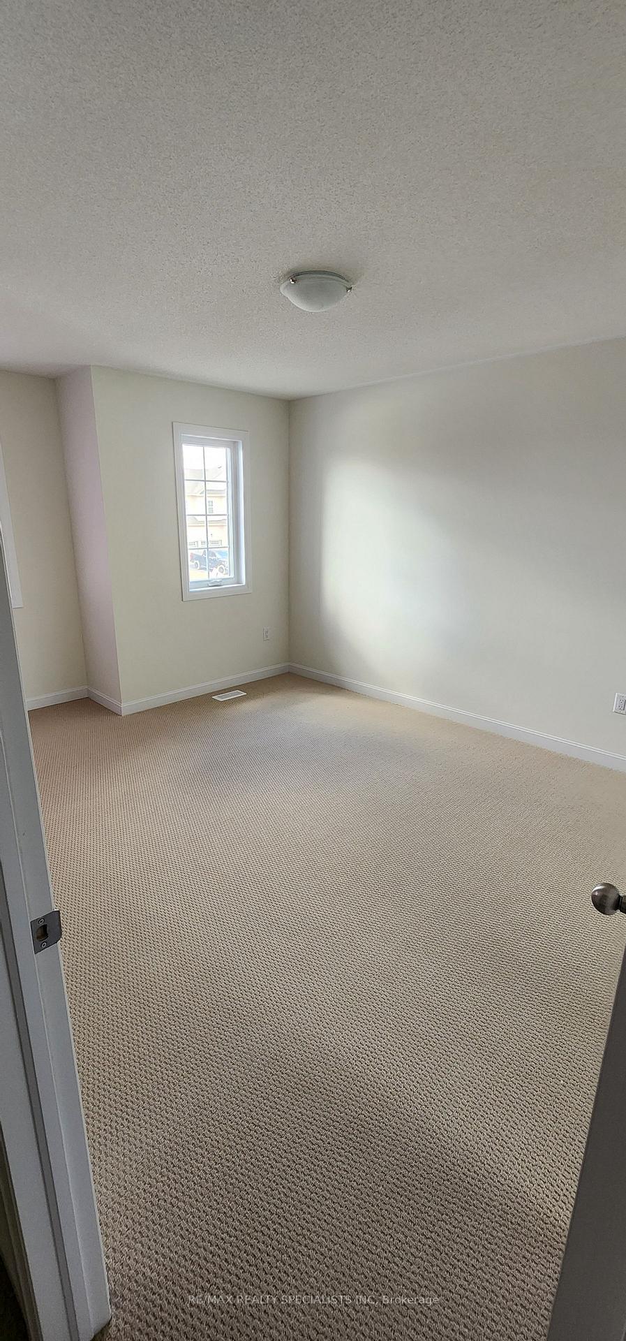 Photo 12 of 114 Windermere Boulevard, Loyalist, Bath — HOMEH