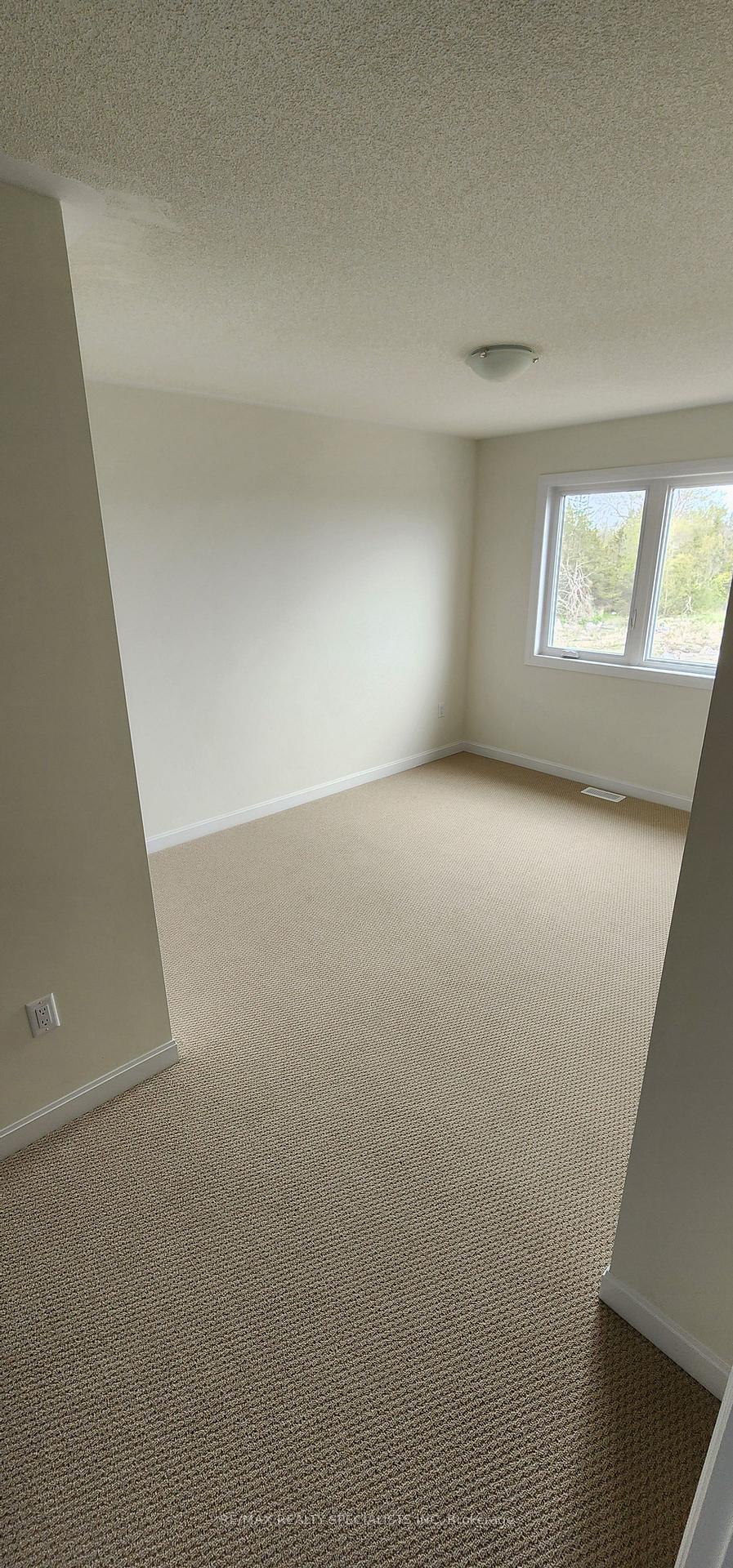 Photo 14 of 114 Windermere Boulevard, Loyalist, Bath — HOMEH