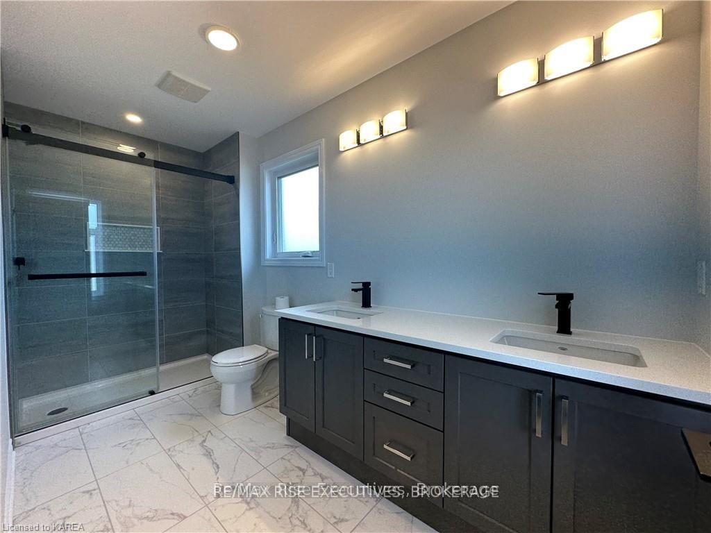 Photo 11 of 1375 Woodfield Crescent, Kingston, City Northwest — HOMEH