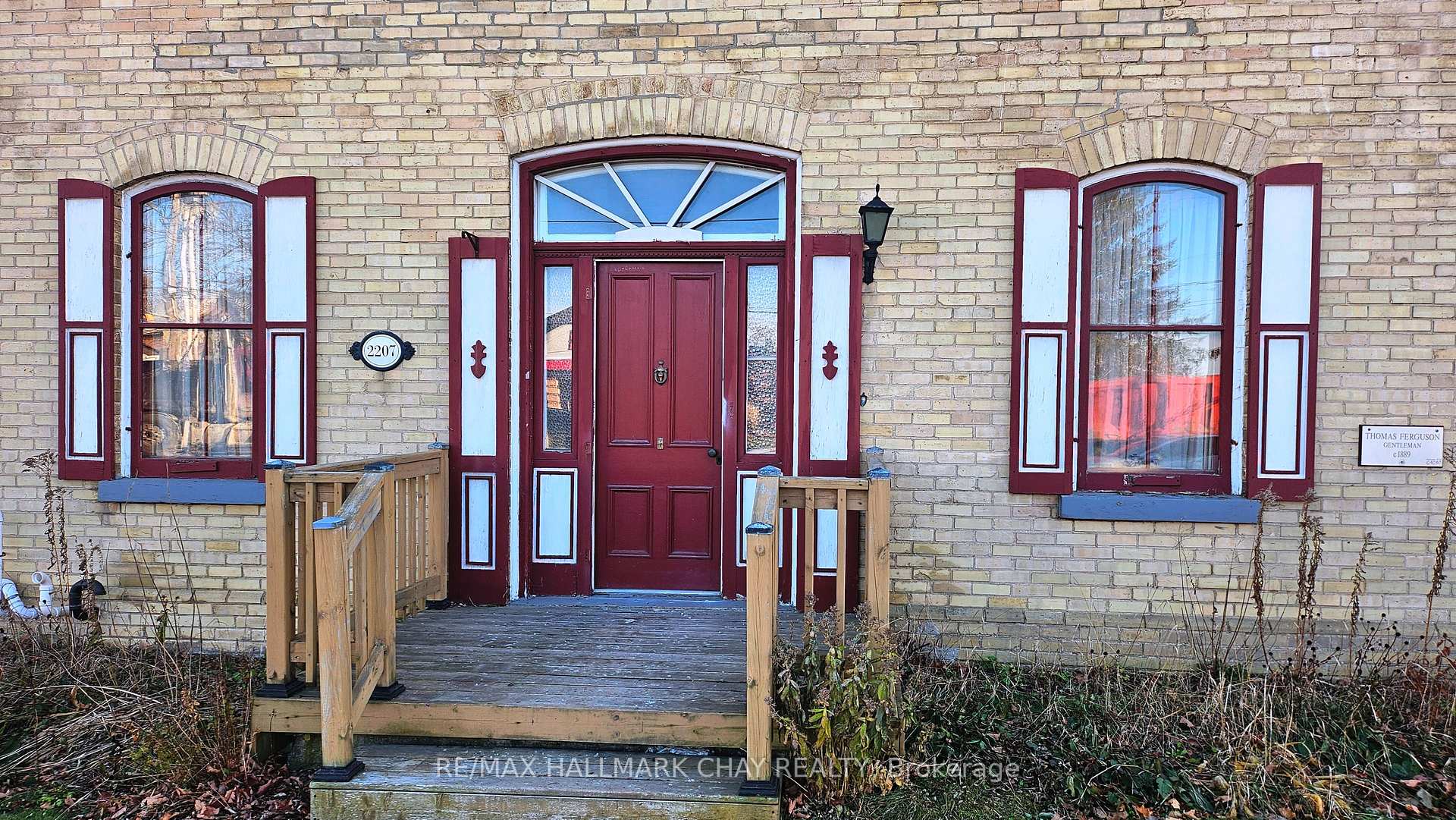 Photo 3 of 2207 King Road, King, King City — HOMEH
