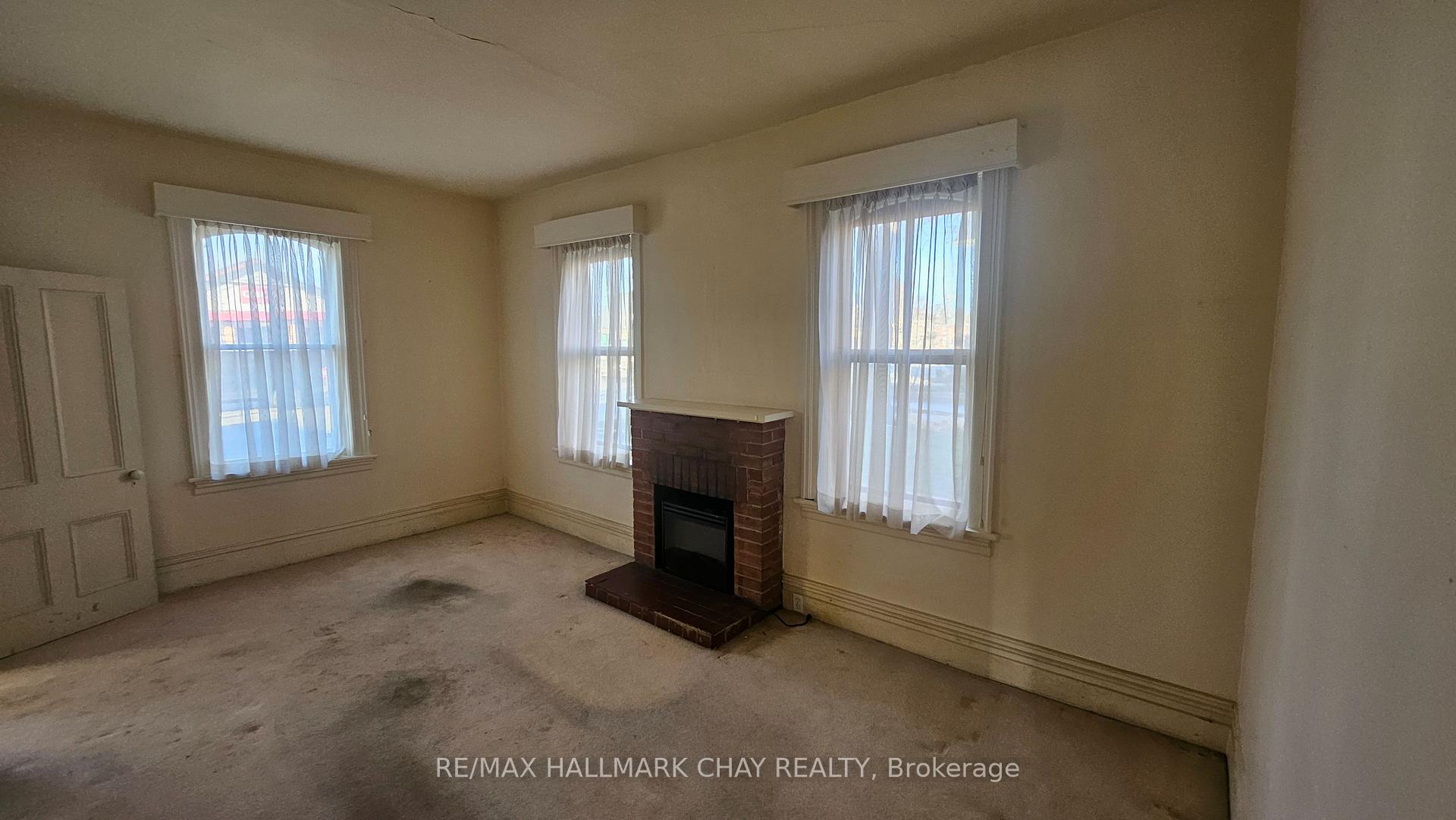 Photo 15 of 2207 King Road, King, King City — HOMEH