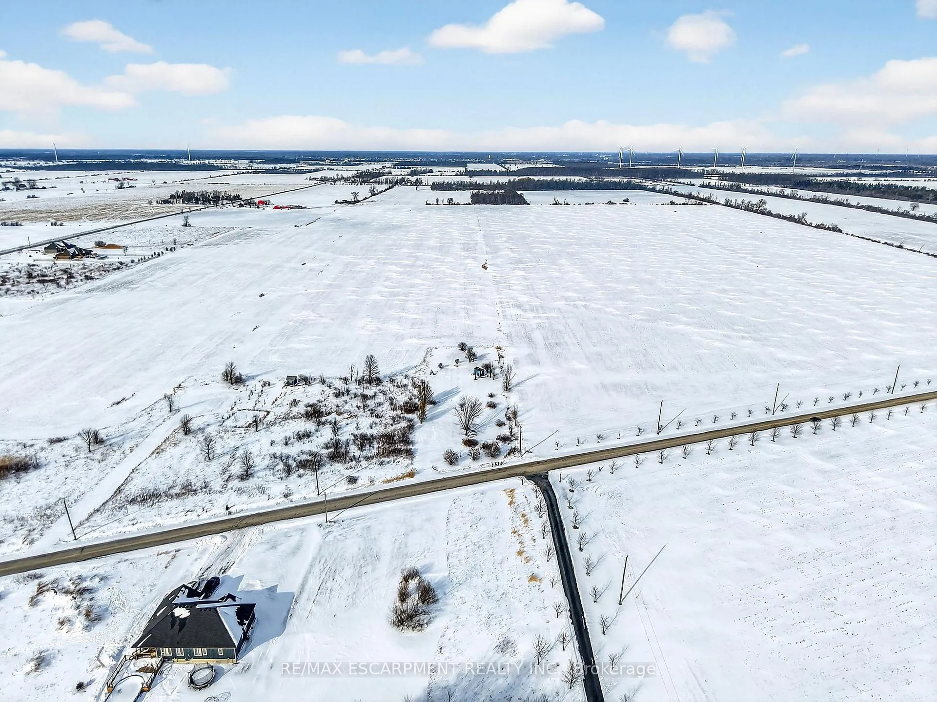 Photo 10 of 360 Lighthouse Drive, Haldimand, Dunnville — HOMEH