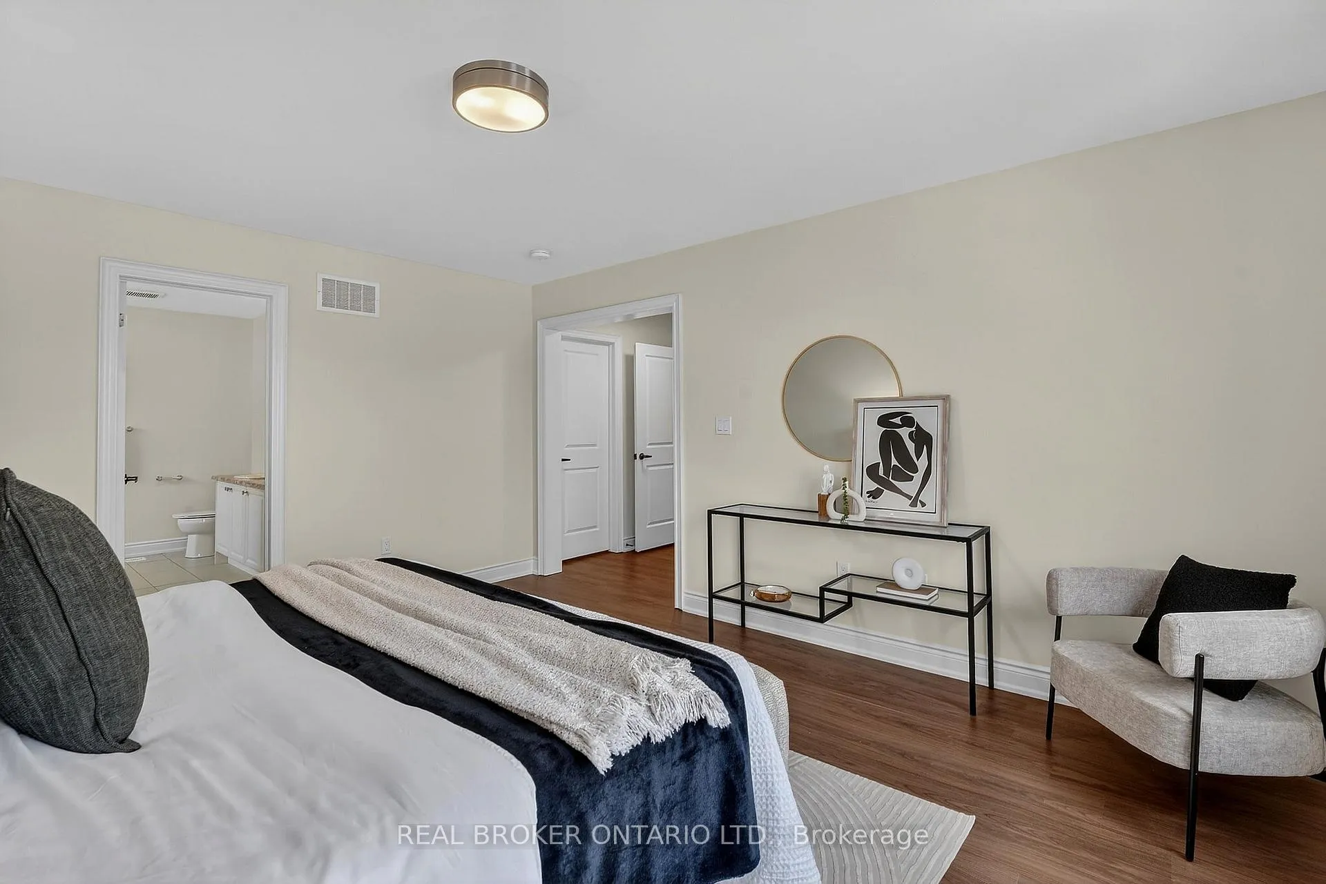 Photo 18 of 47 Pagebrook Crescent, Hamilton, Stoney Creek Mountain — HOMEH