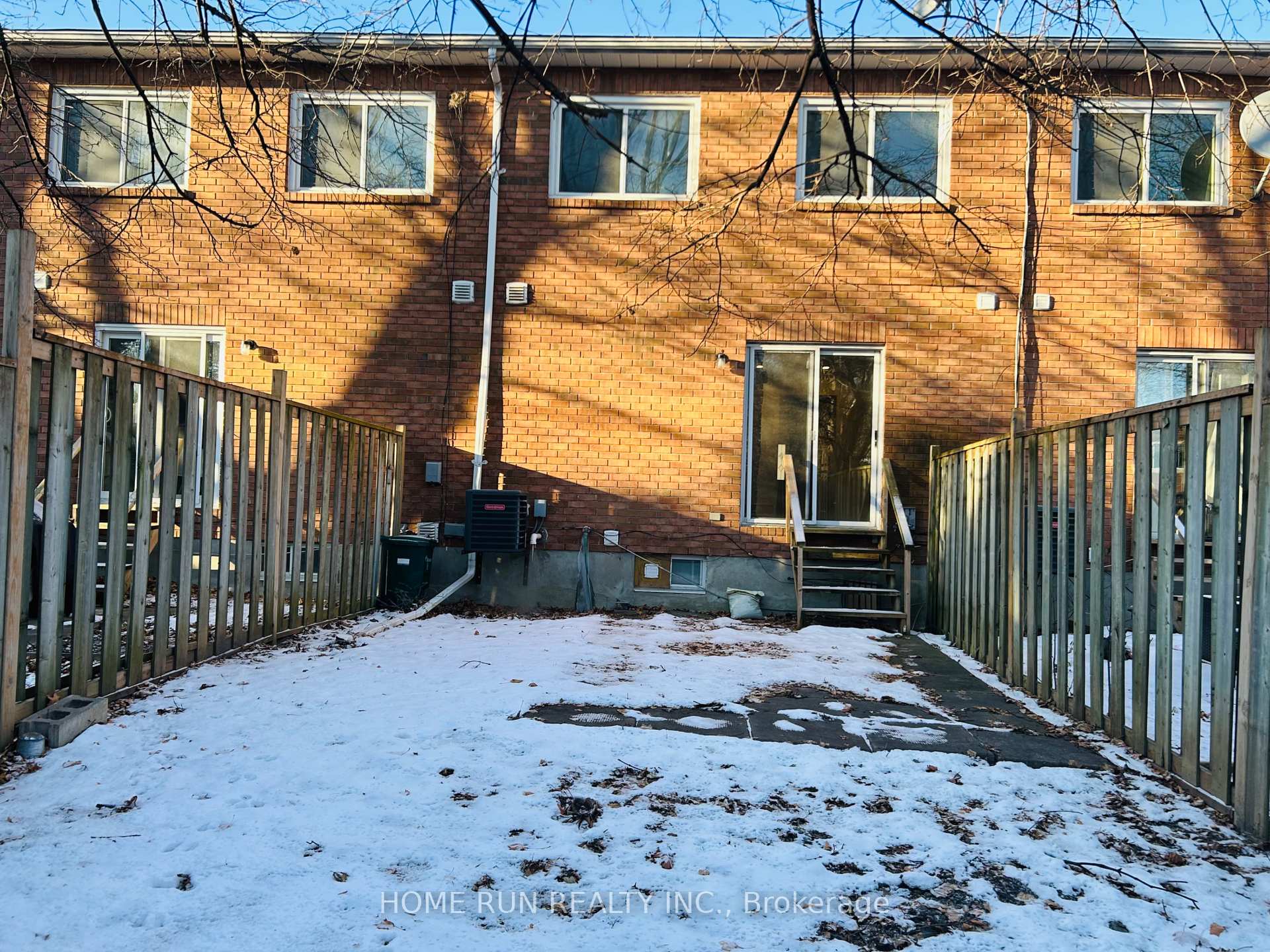 Photo 17 of 1466 Baseline Road, Ottawa, Meadowlands/St. Claire Gardens — HOMEH