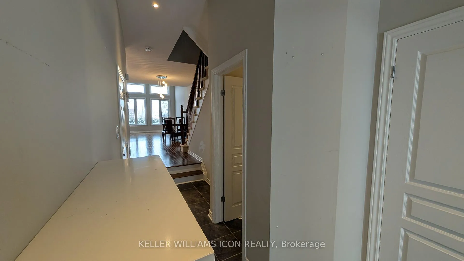 Photo 4 of 932 Fletcher Circle, Ottawa, Kanata - Kanata Lakes/Heritage Hills — HOMEH