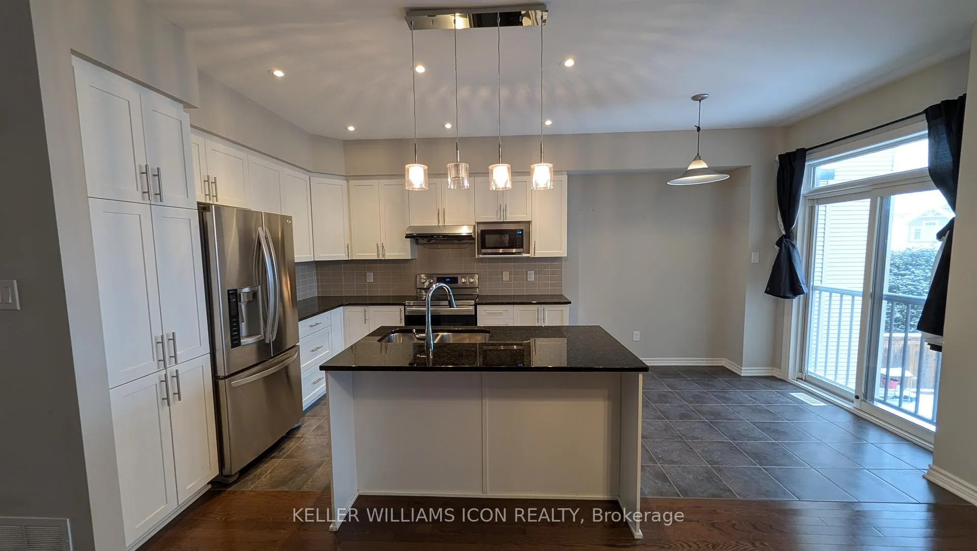 Photo 7 of 932 Fletcher Circle, Ottawa, Kanata - Kanata Lakes/Heritage Hills — HOMEH