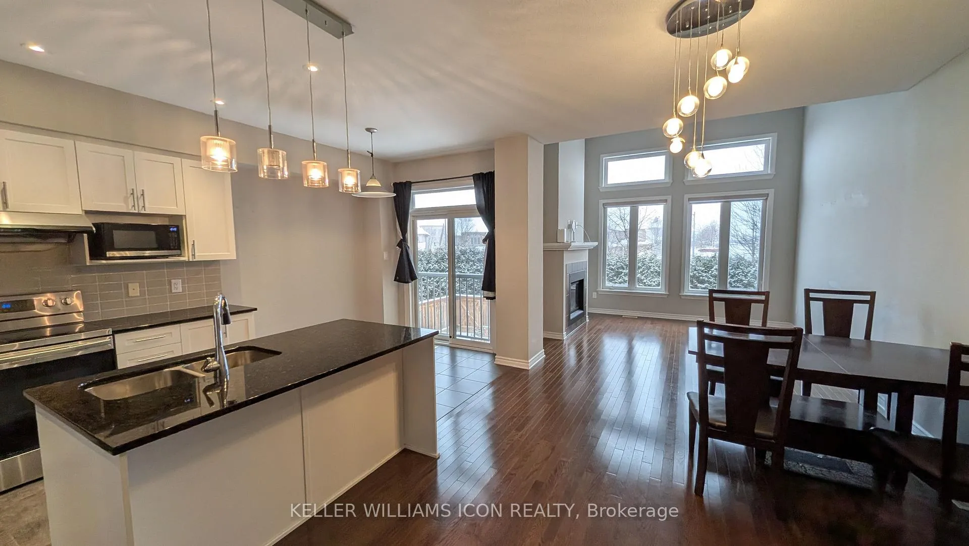 Photo 9 of 932 Fletcher Circle, Ottawa, Kanata - Kanata Lakes/Heritage Hills — HOMEH