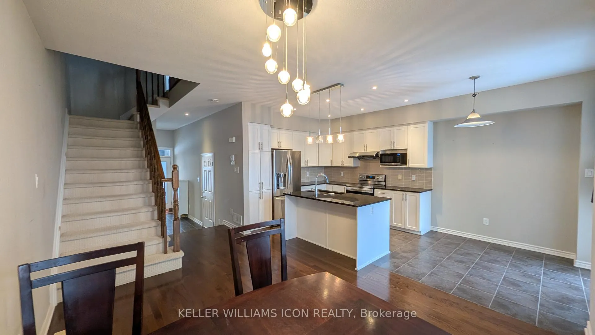 Photo 11 of 932 Fletcher Circle, Ottawa, Kanata - Kanata Lakes/Heritage Hills — HOMEH