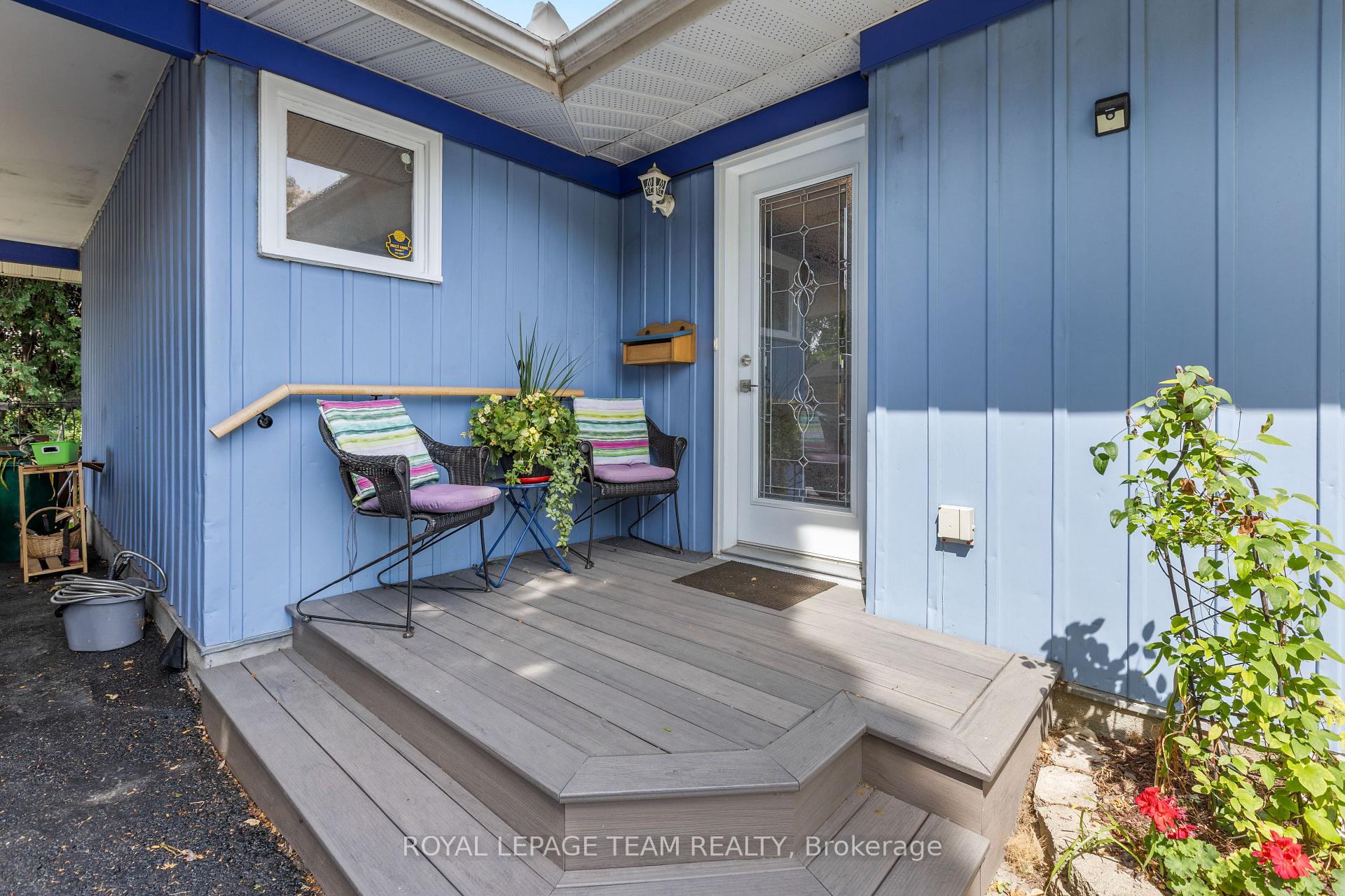 Photo 5 of 153 David Drive, Ottawa, Meadowlands/St. Claire Gardens — HOMEH
