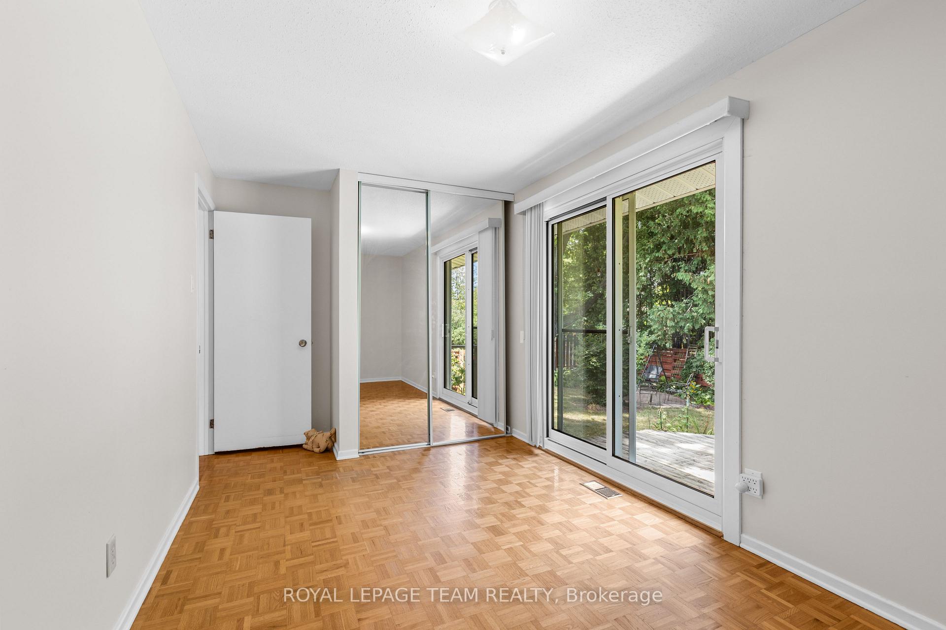 Photo 21 of 153 David Drive, Ottawa, Meadowlands/St. Claire Gardens — HOMEH