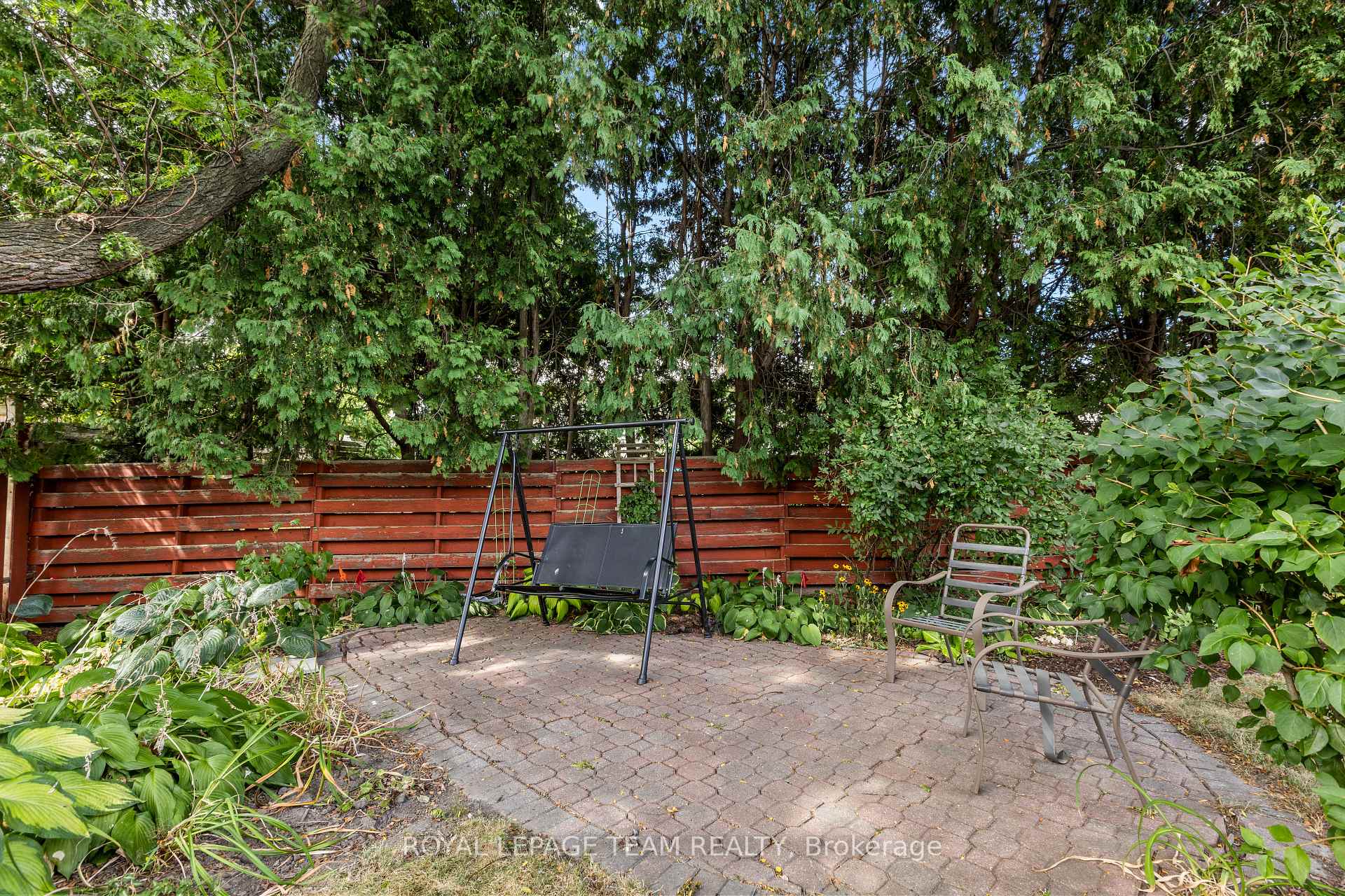 Photo 33 of 153 David Drive, Ottawa, Meadowlands/St. Claire Gardens — HOMEH