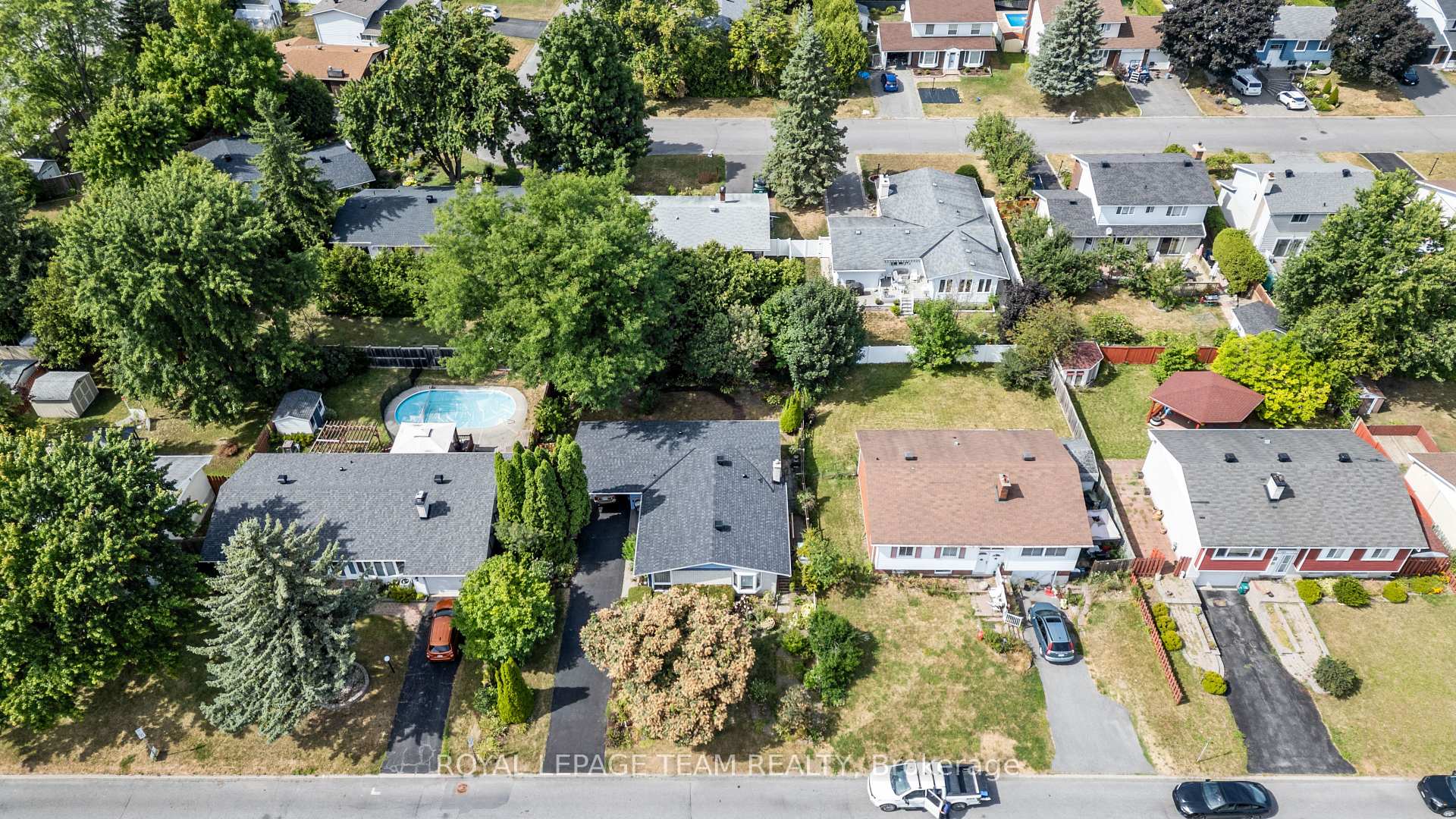 Photo 34 of 153 David Drive, Ottawa, Meadowlands/St. Claire Gardens — HOMEH