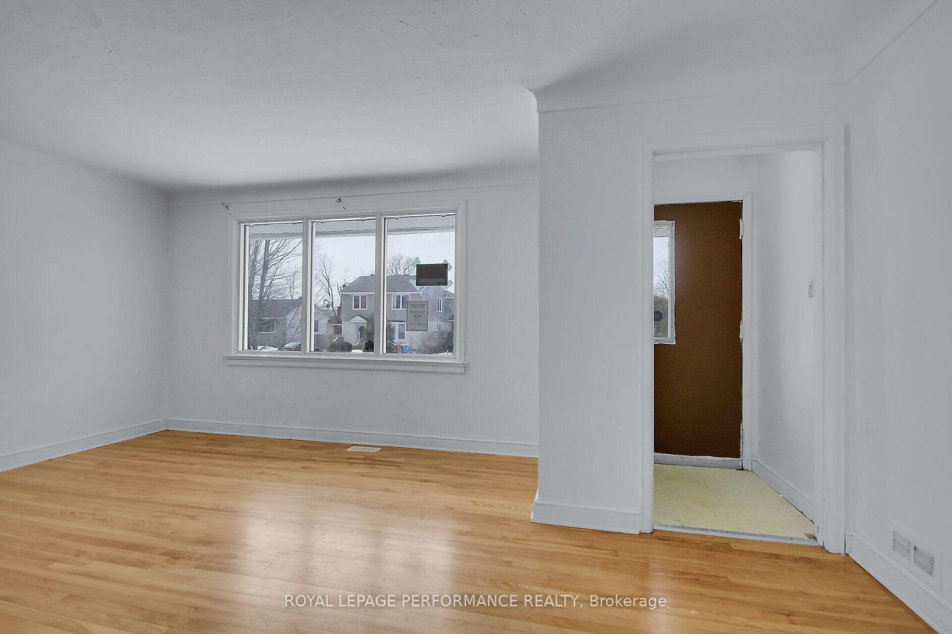 Photo 7 of 2647 Ayers Avenue, Ottawa, Ridgemont — HOMEH