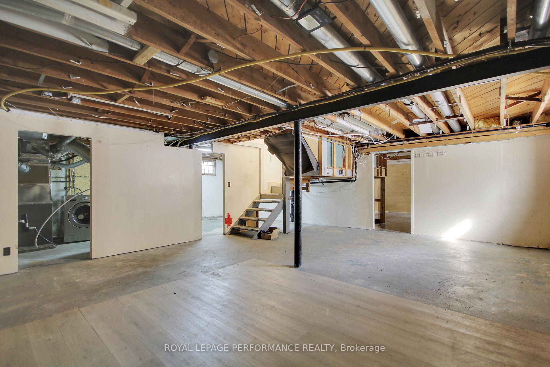 Photo 9 of 2647 Ayers Avenue, Ottawa, Ridgemont — HOMEH