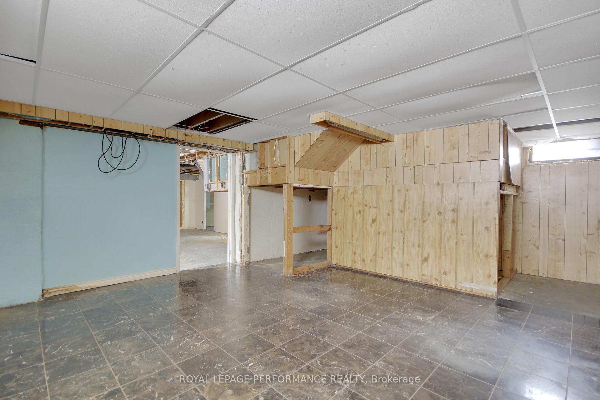 Photo 10 of 2647 Ayers Avenue, Ottawa, Ridgemont — HOMEH