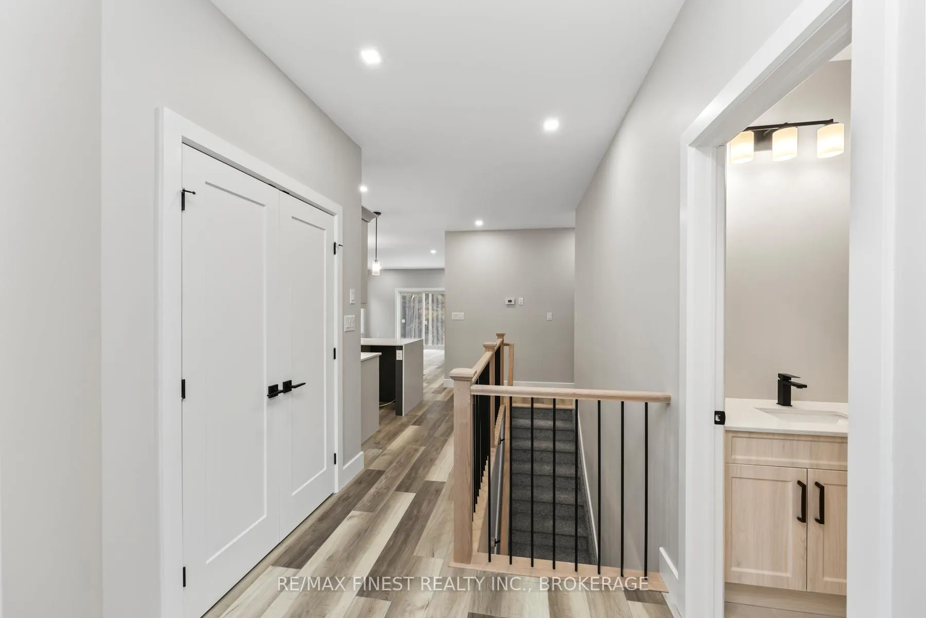 Photo 5 of 161 Creighton Drive, Loyalist, Lennox and Addington - South — HOMEH