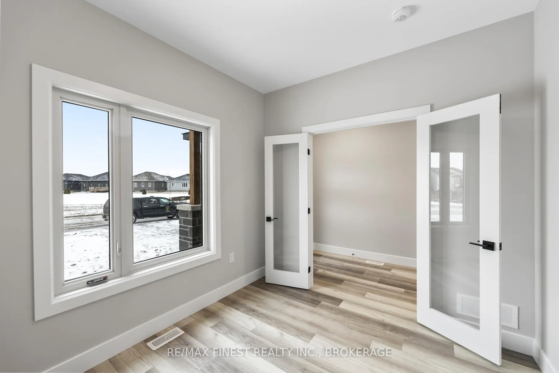 Photo 7 of 161 Creighton Drive, Loyalist, Lennox and Addington - South — HOMEH