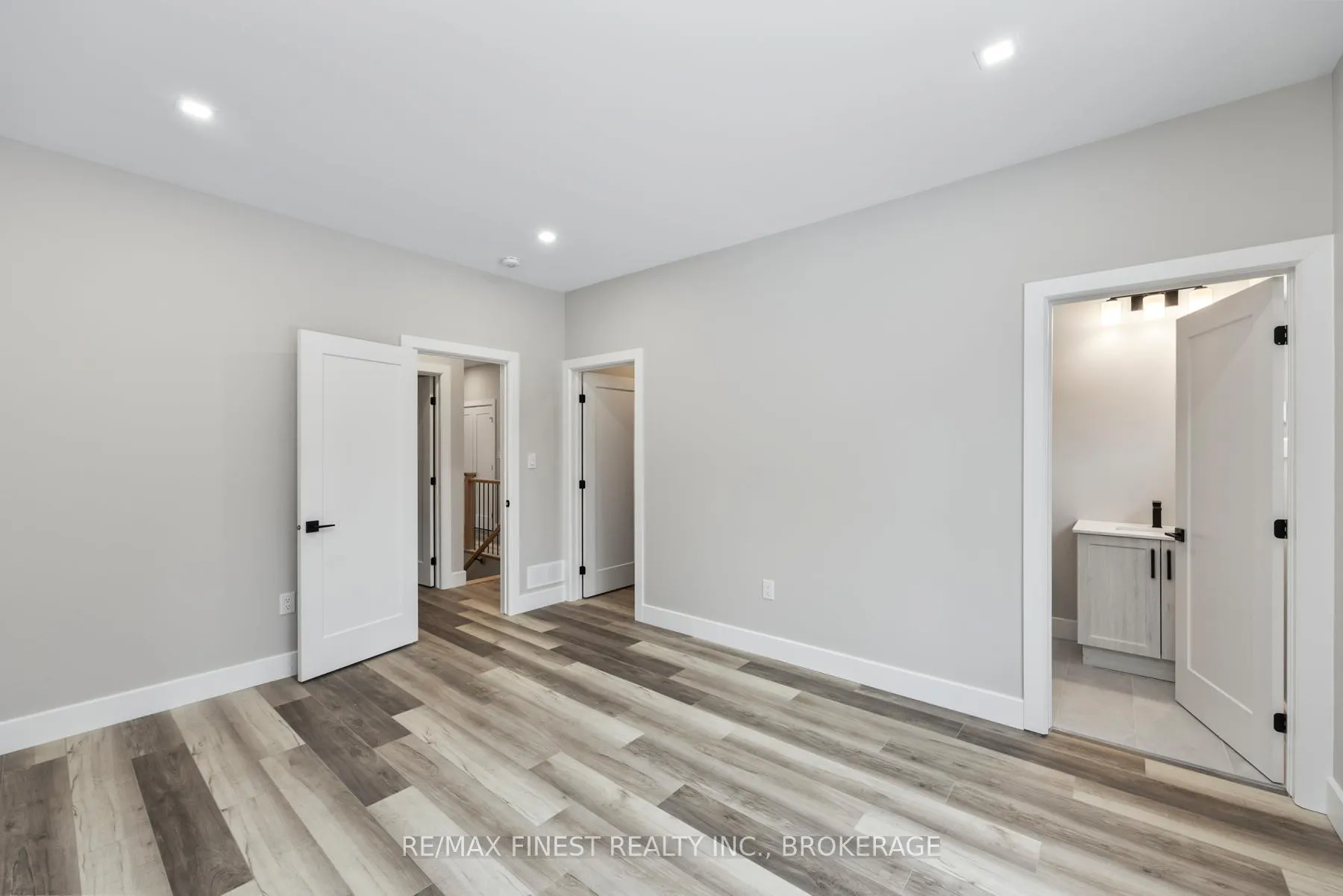 Photo 22 of 161 Creighton Drive, Loyalist, Lennox and Addington - South — HOMEH