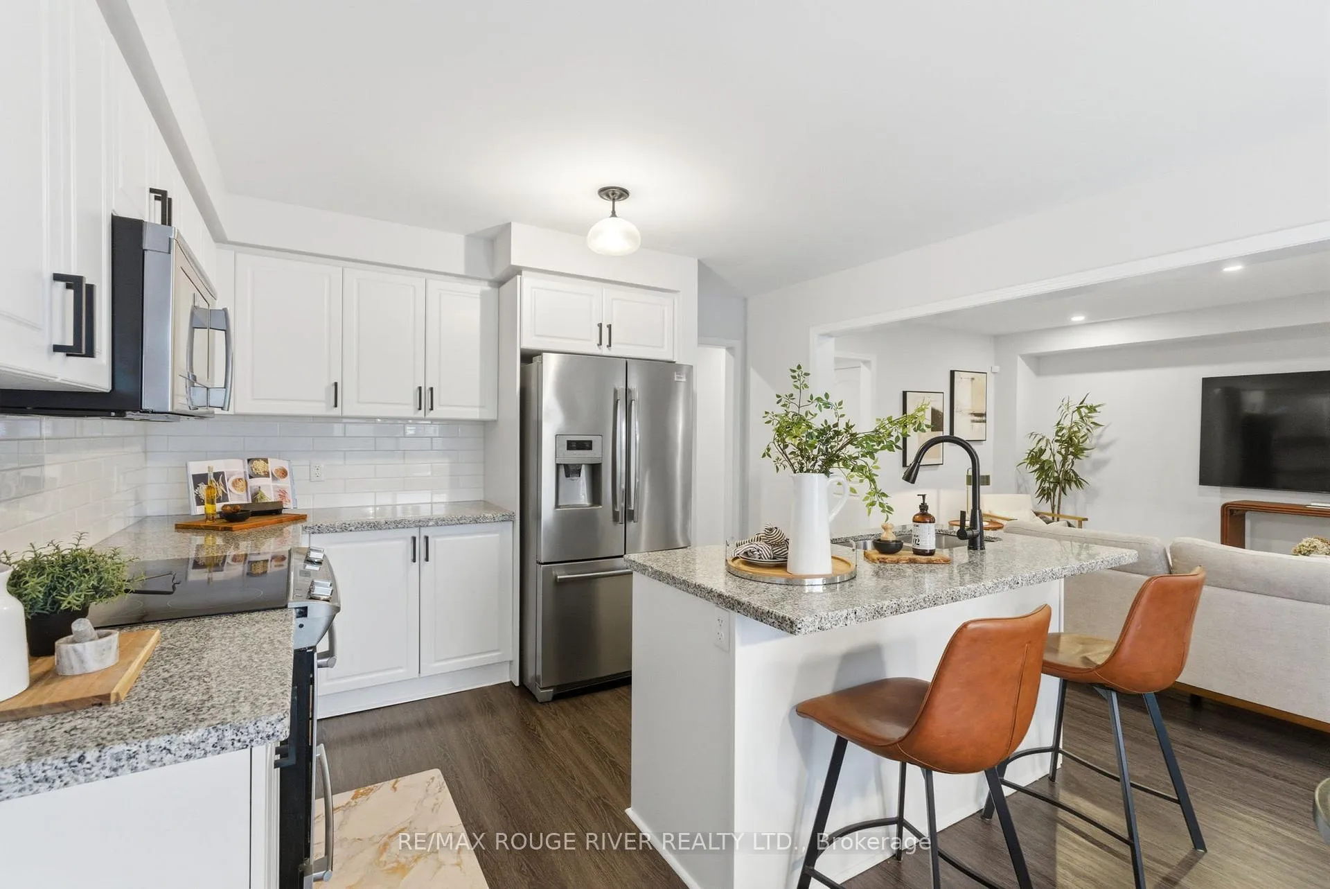 Photo 16 of 122 Edwin Carr Street, Clarington, Bowmanville — HOMEH